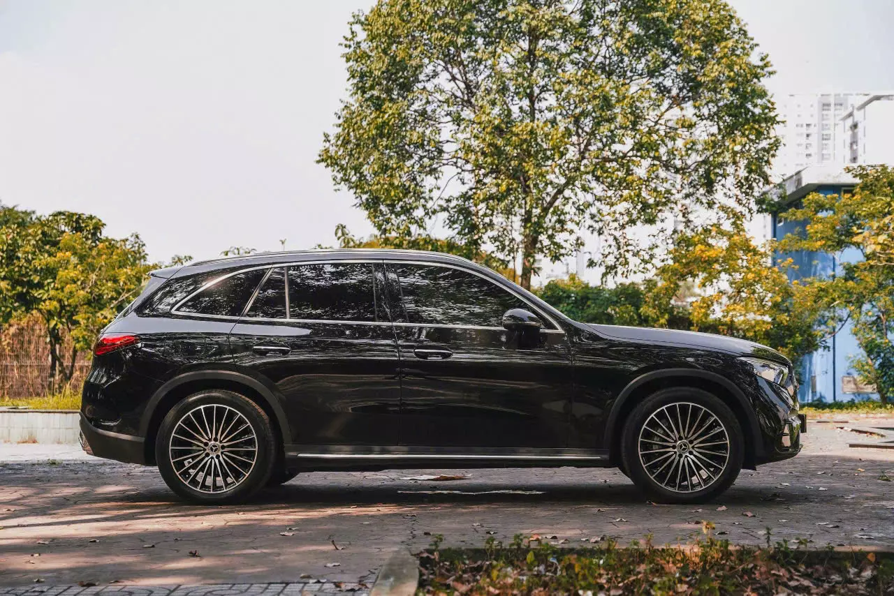 Mercedes GLC300 All New sx 2023-3