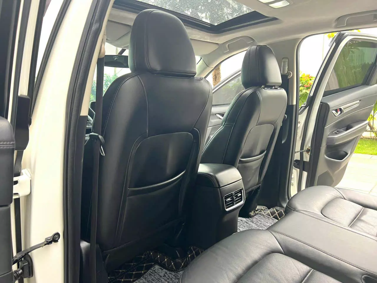 Chính chủ bán xe MAZDA CX5 sản xuất cuối năm 2017 phome mới 2018 Bản cao cấp-2