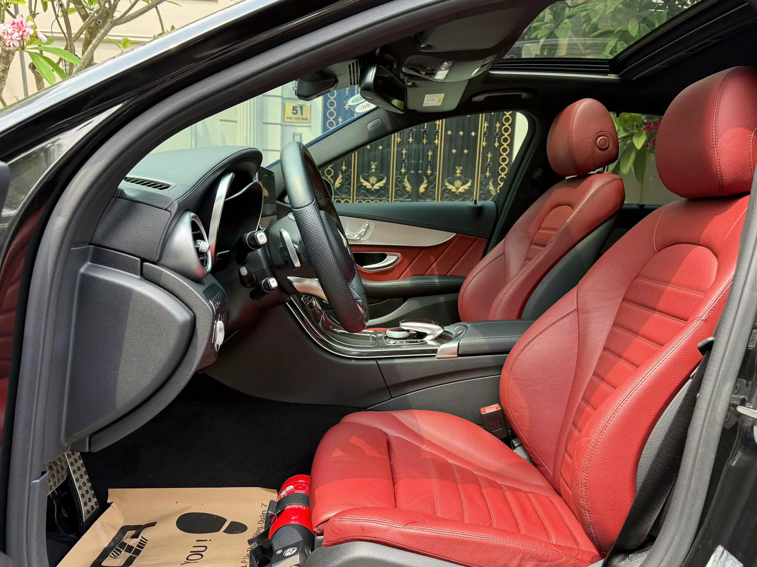 Mercedes C300 AMG sx 2017 model 2018 mẫu xe hộp số 9 cấp bản có carbon -2