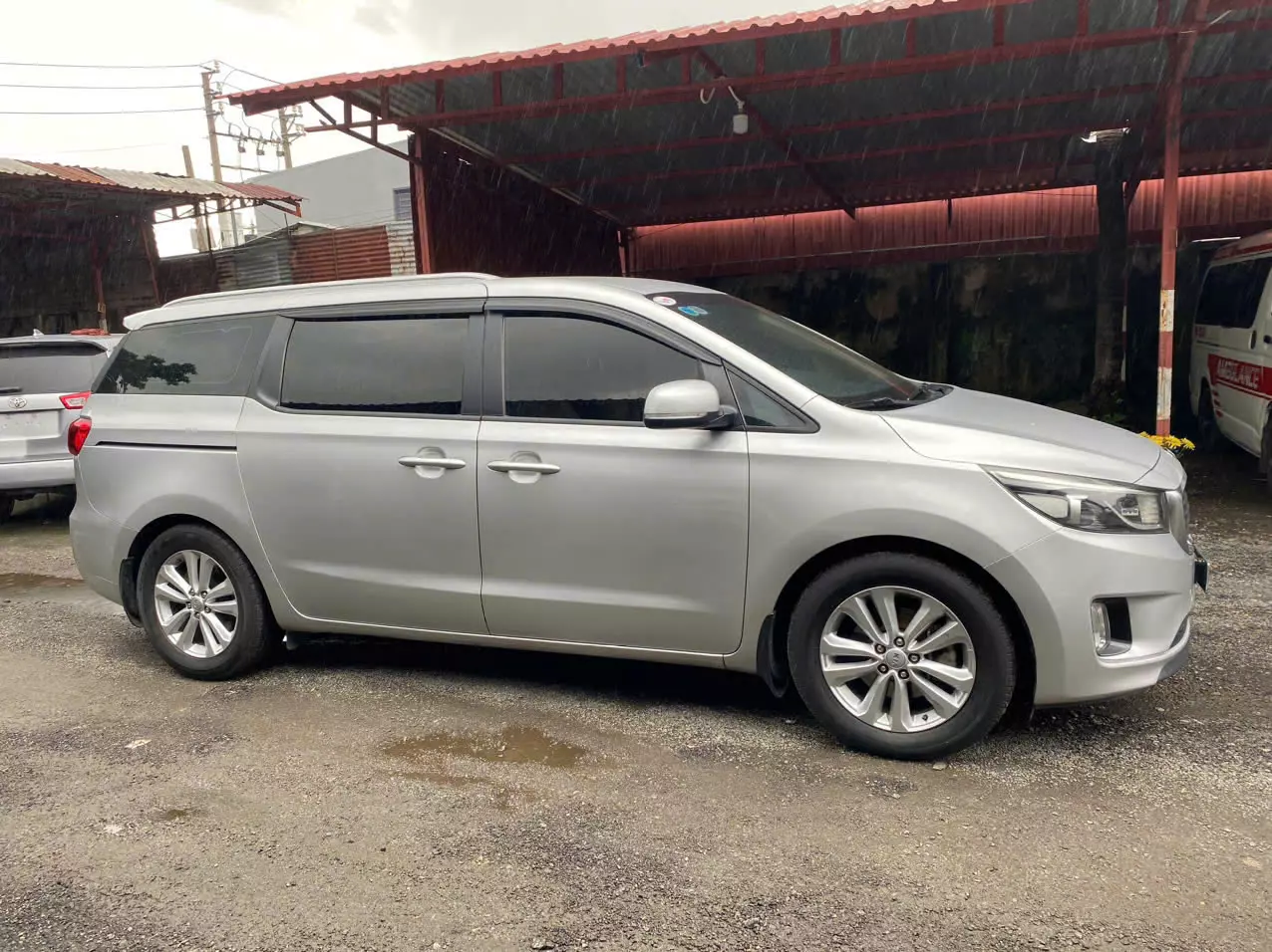 Cần Bán Xe  Kia Sedona 3.3 Sản Xuất Năm  2015 -6