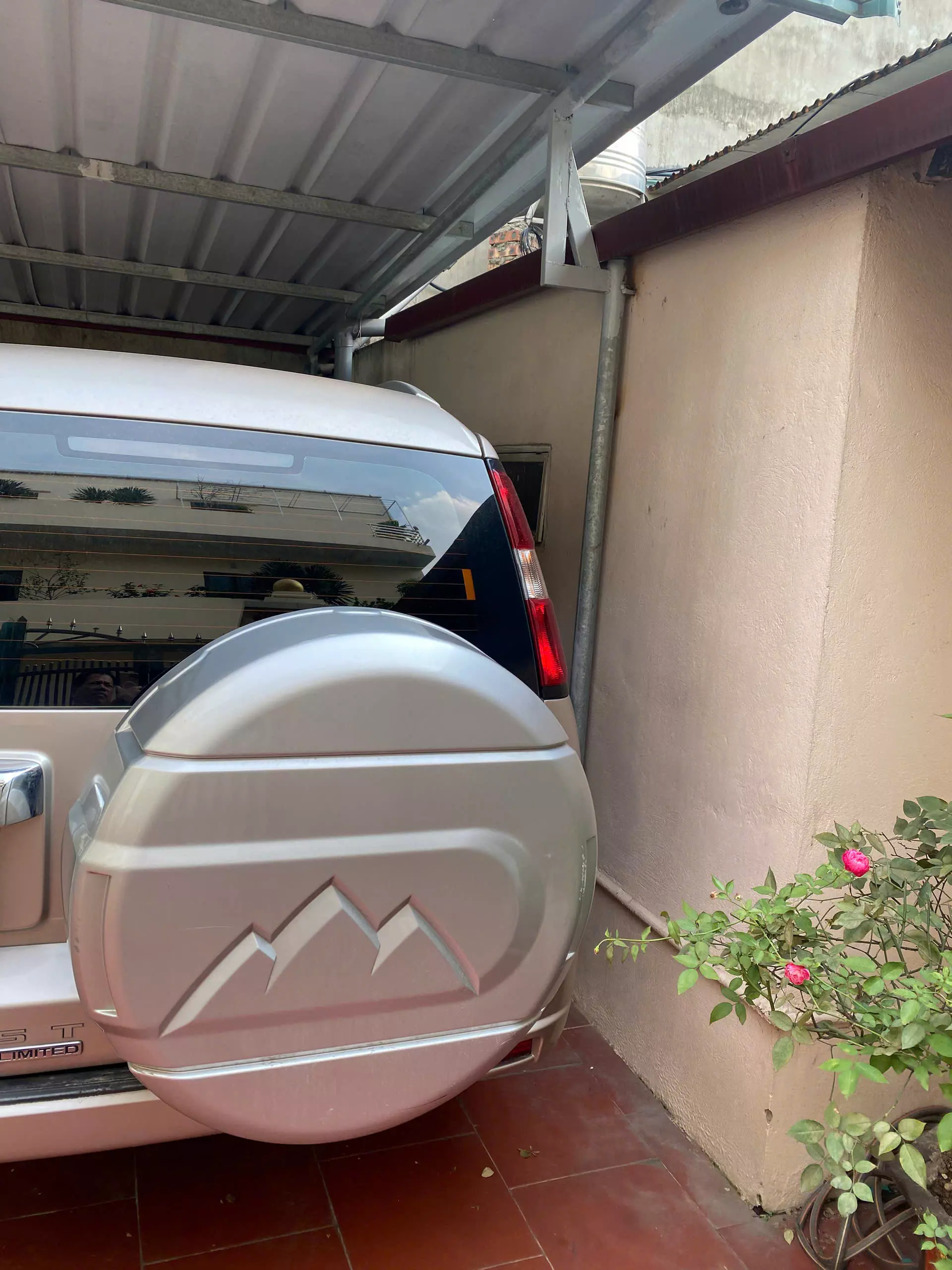 Everest cá nhân chính chủ sản xuất và đăng ký năm 2014.-1