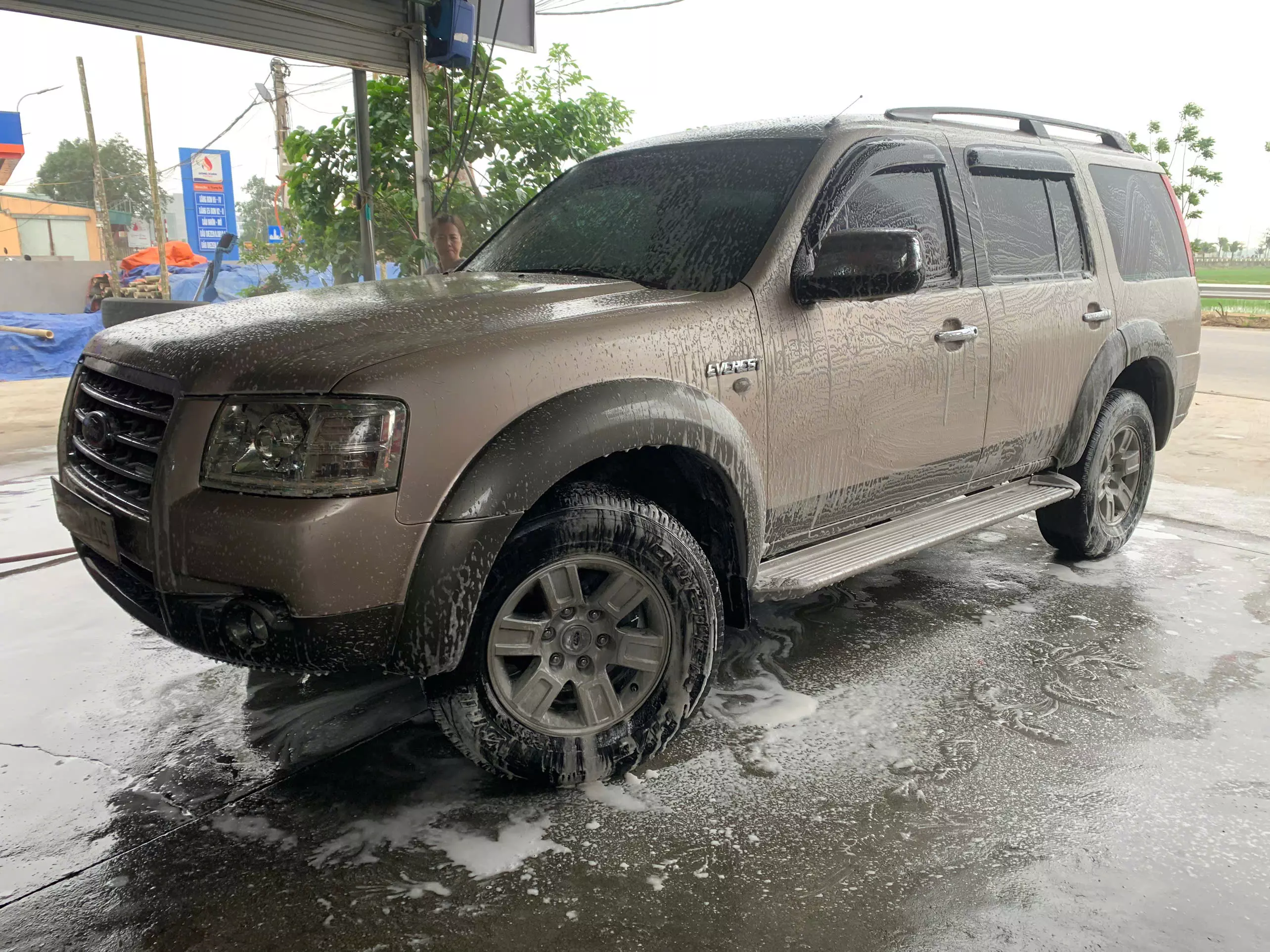 Ford Everest 2008 2.5L 4x2 AT - 900000 km- 325 triệu-0
