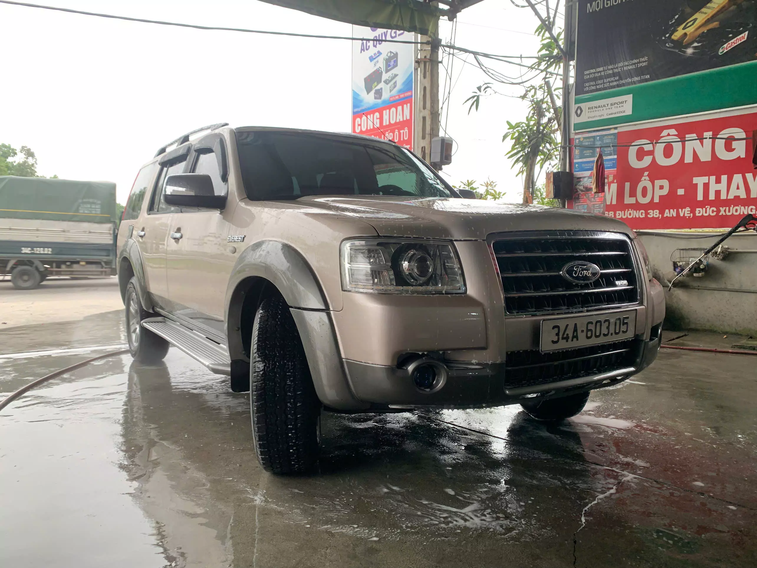 Ford Everest 2008 2.5L 4x2 AT - 900000 km- 325 triệu-1