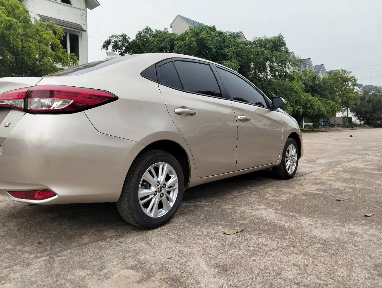 CẦN BÁN XE   VIOS  SẢN XUẤT NĂM 2020-0