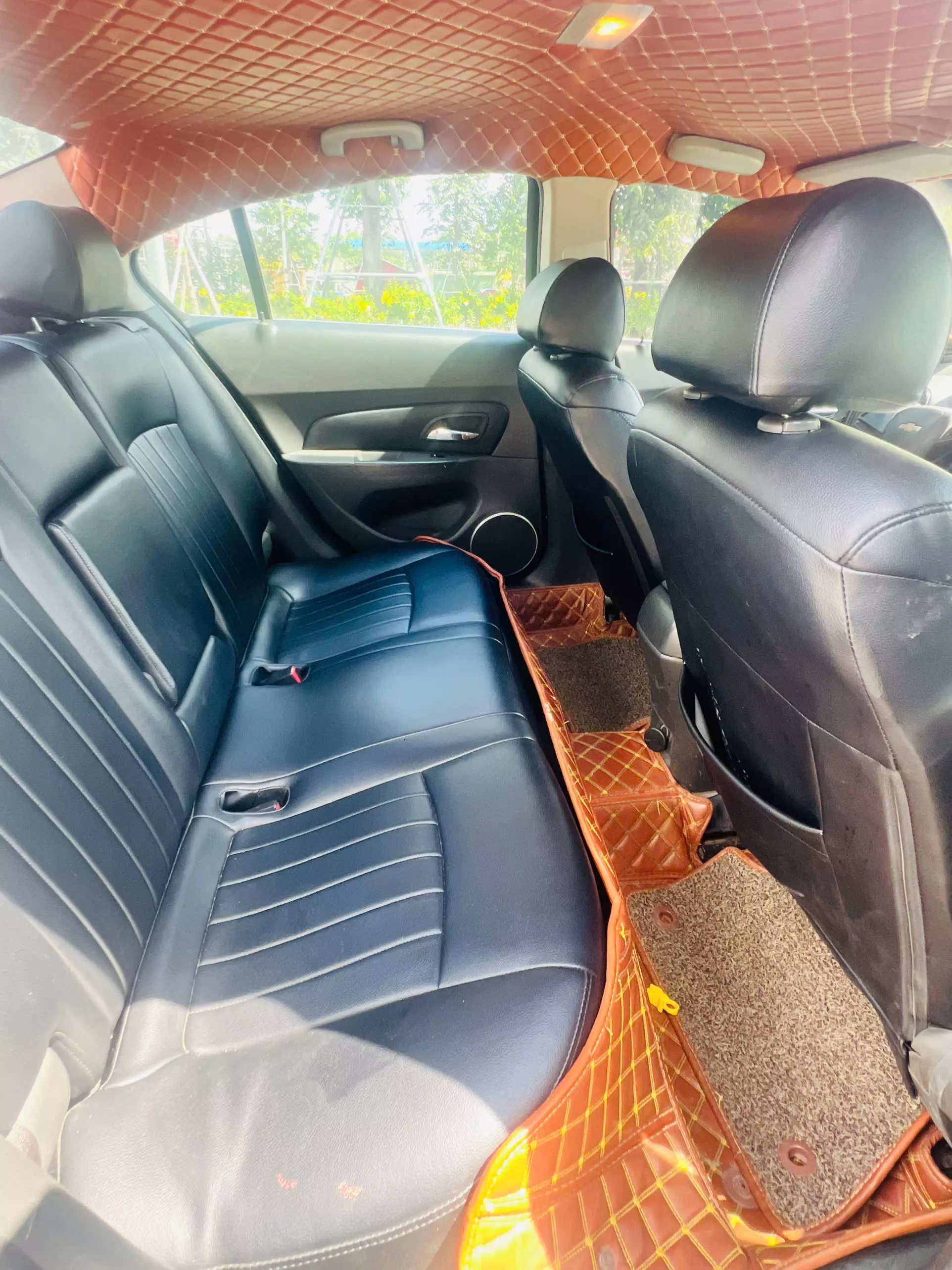 Cần bán xe 4 chỗ đẹp-10