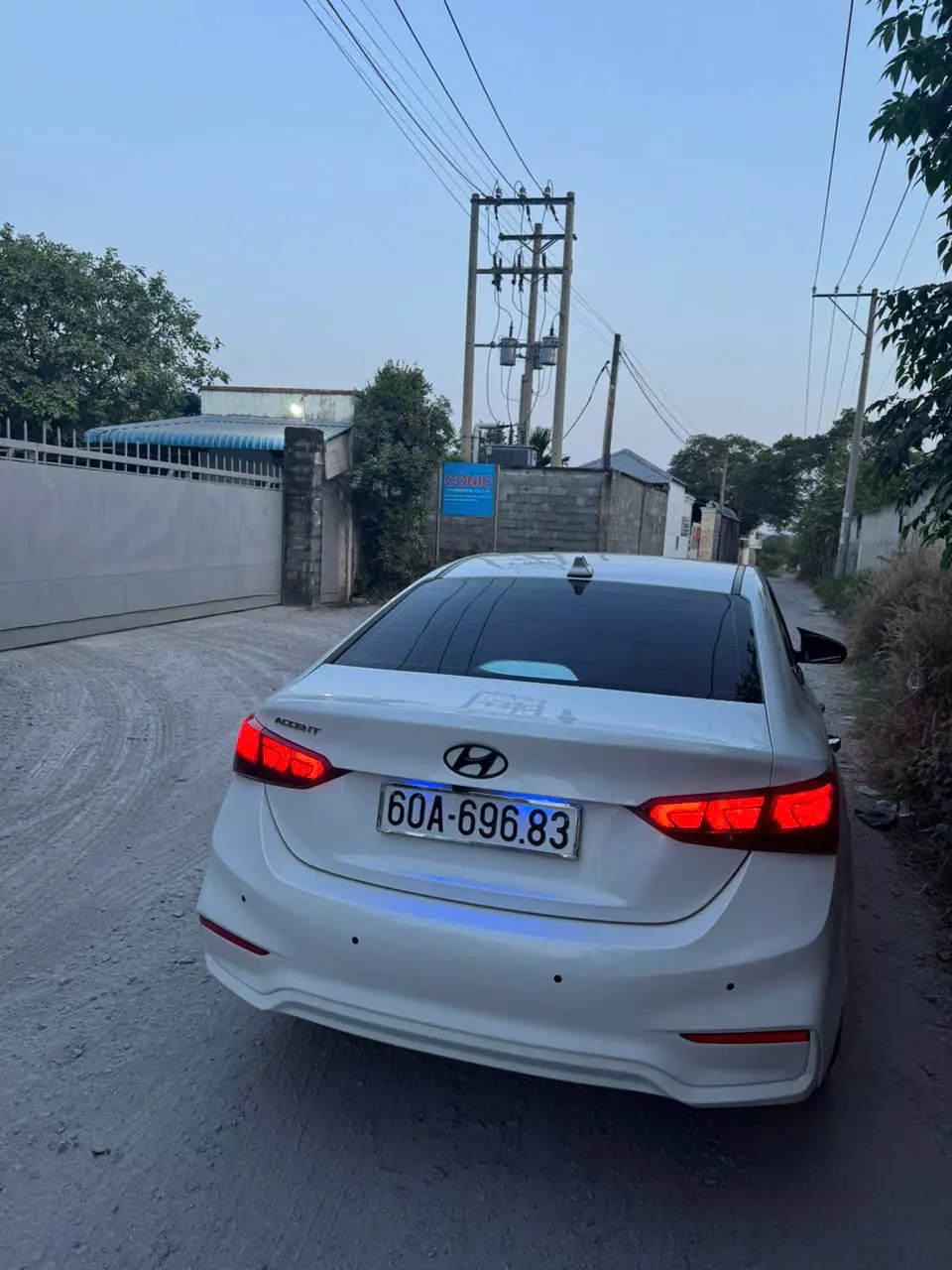 Chính chủ Cần bán xe 4 chỗ đẹp -2