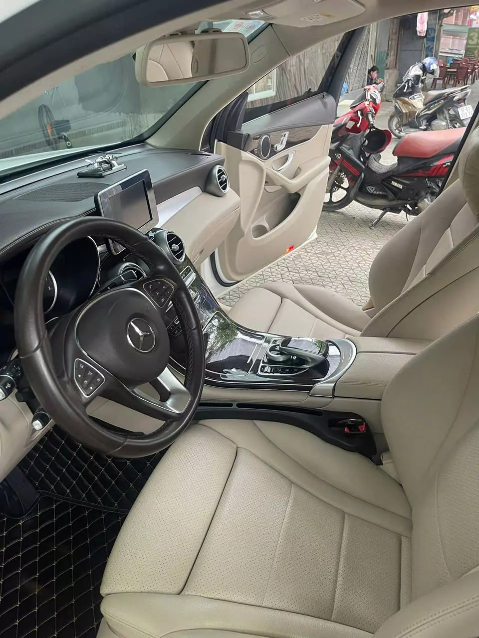 Mercedes Benz GLC Class 2019 - 48000 km-0