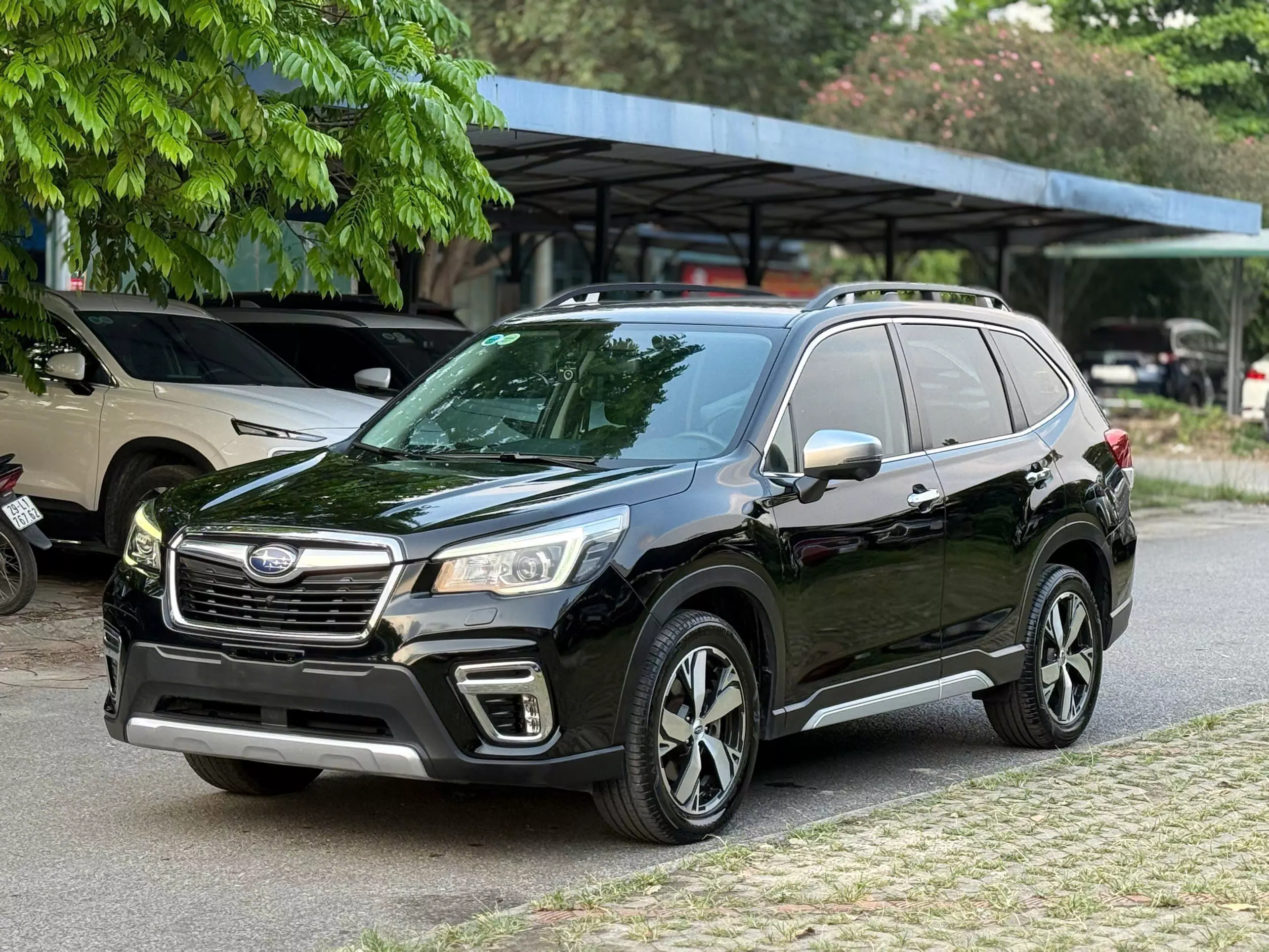 Subaru Forester 2.0i-S 2019 màu đen. Xe 1 chủ từ mới lăn bánh T7/20. -1