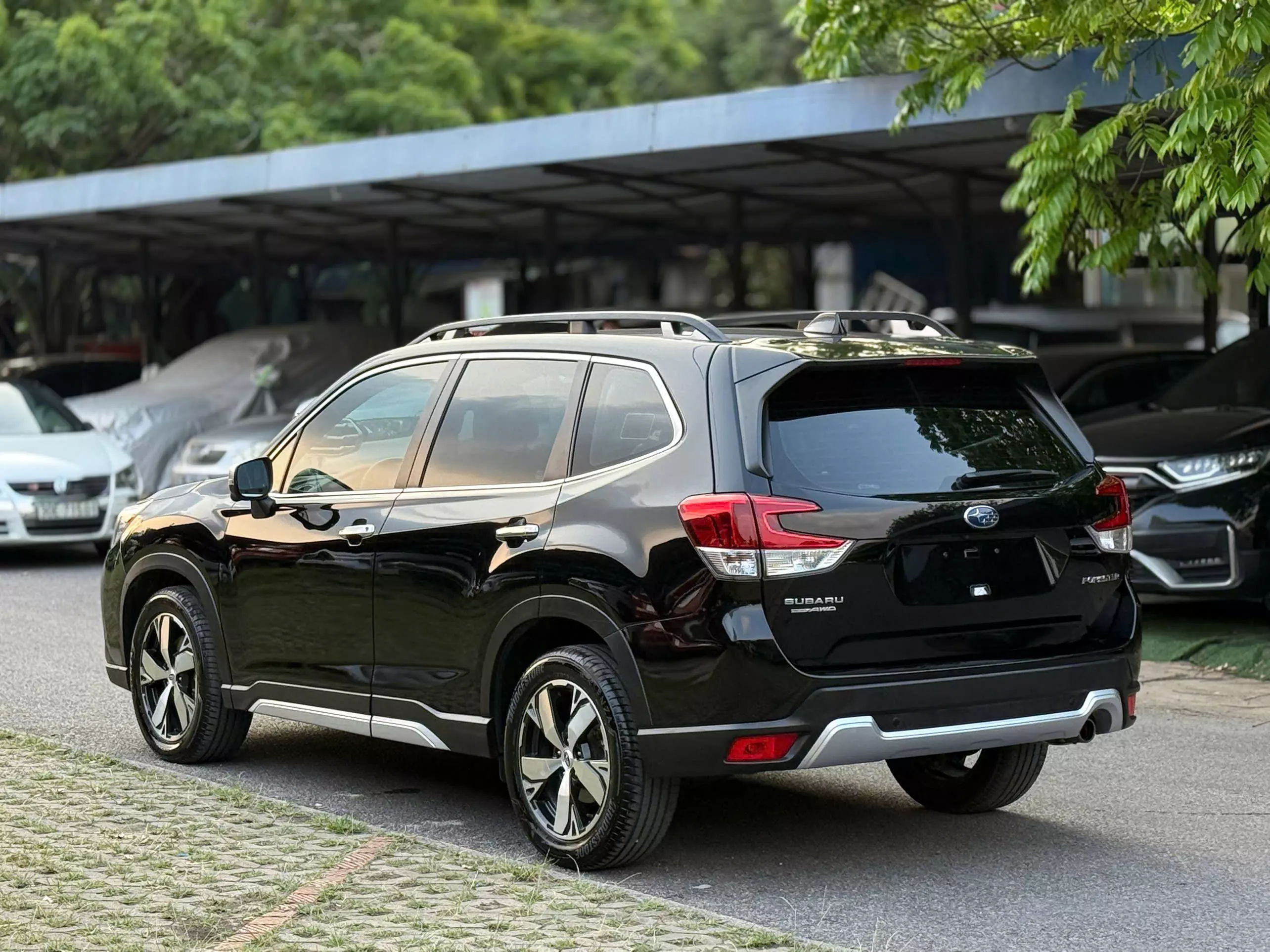 Subaru Forester 2.0i-S 2019 màu đen. Xe 1 chủ từ mới lăn bánh T7/20. -4