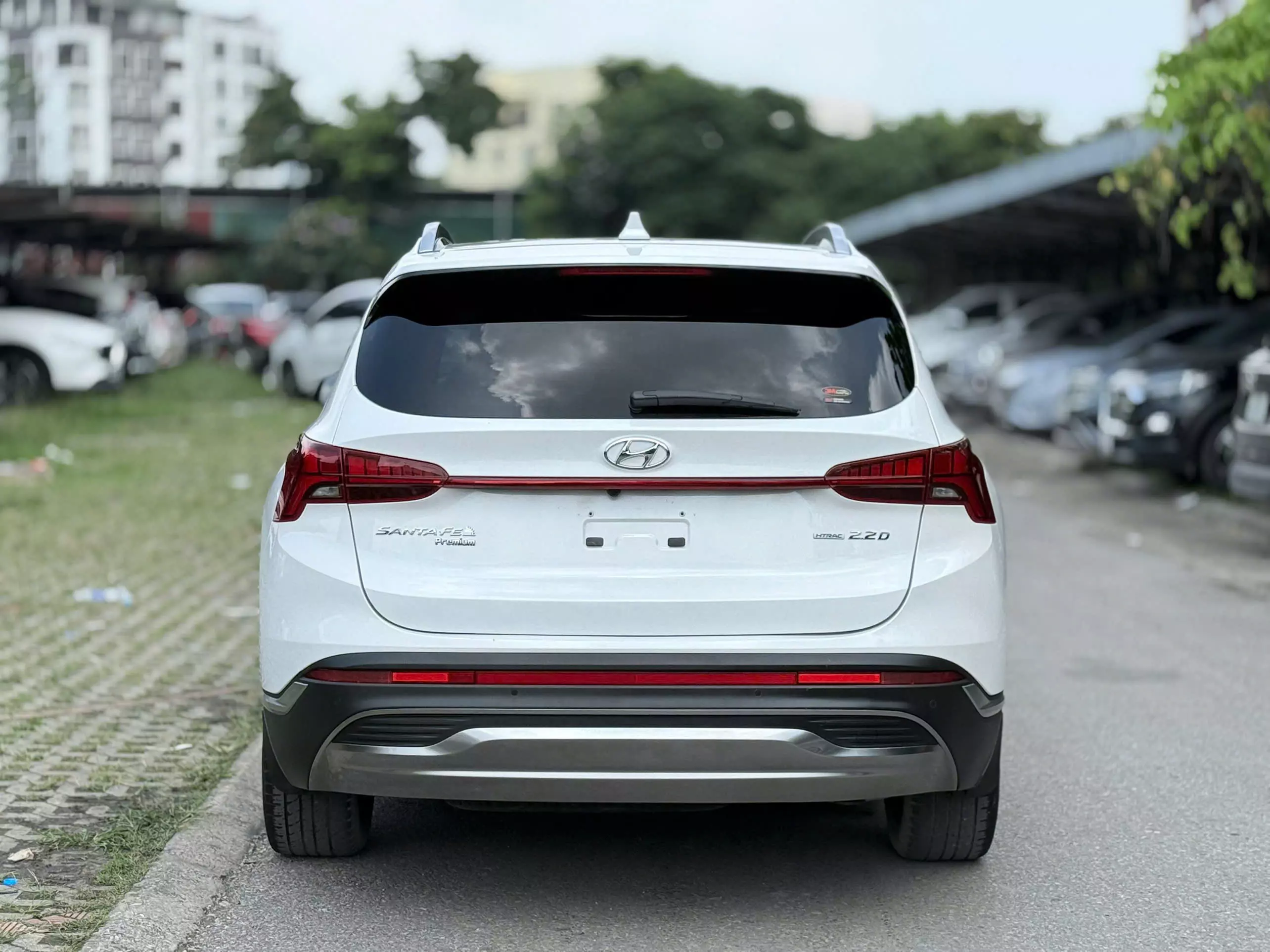 Hyundai SantaFe Cao cấp 2.2L HTRAC 2022 full dầu màu trắng. -3