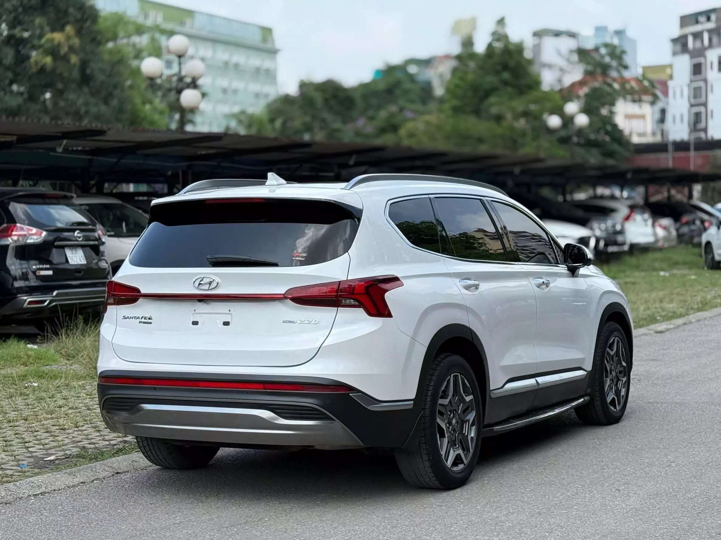 Hyundai SantaFe Cao cấp 2.2L HTRAC 2022 full dầu màu trắng. -9