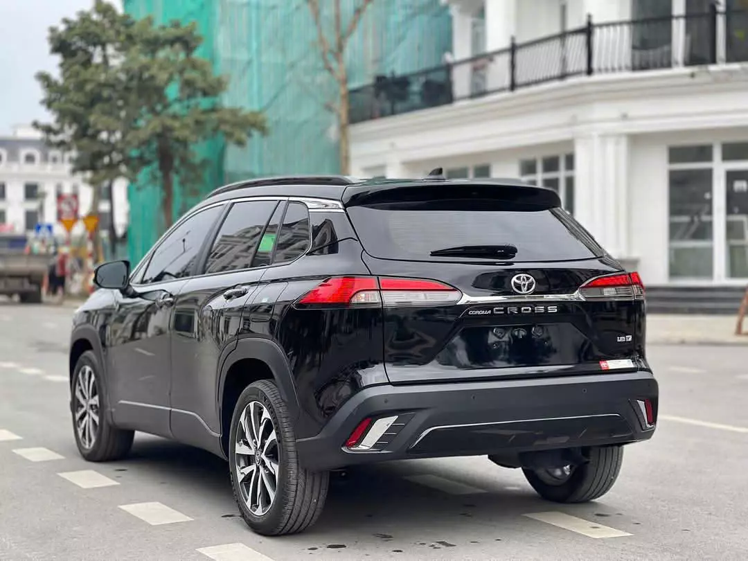 Xe 1 chủ sử dụng từ mới Toyota Corolla Cross sản xuất năm 2022-1