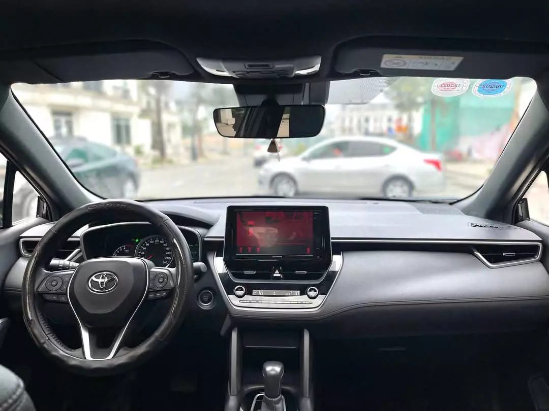 Xe 1 chủ sử dụng từ mới Toyota Corolla Cross sản xuất năm 2022-4