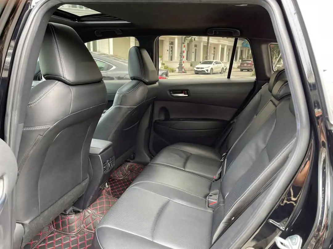 Xe 1 chủ sử dụng từ mới Toyota Corolla Cross sản xuất năm 2022-7