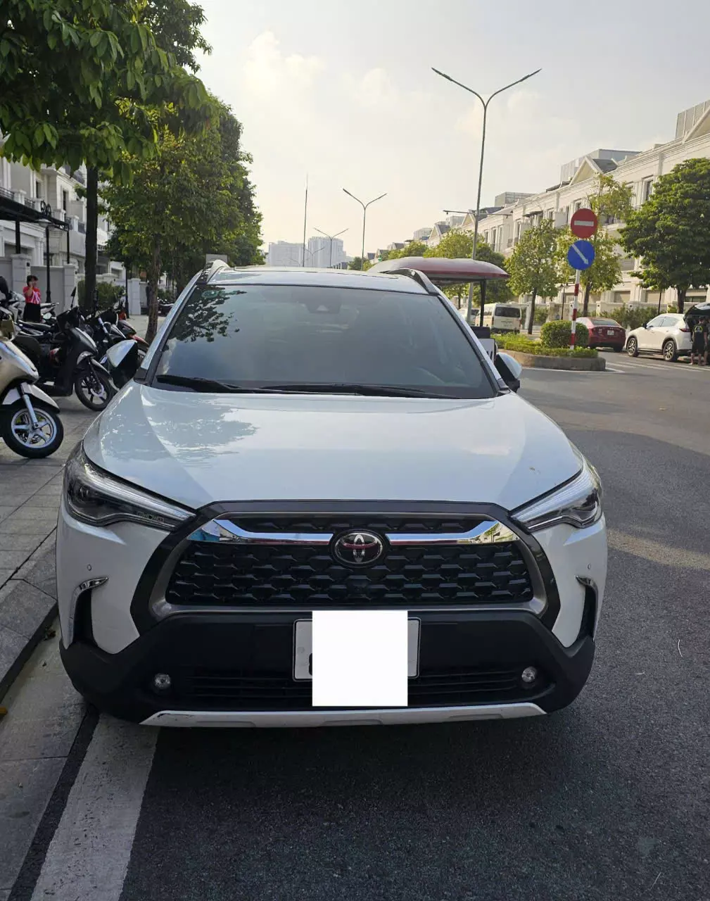 Chính chủ tại Hà Nội bán: Toyota corolla cross 1.8V sx 2022-0