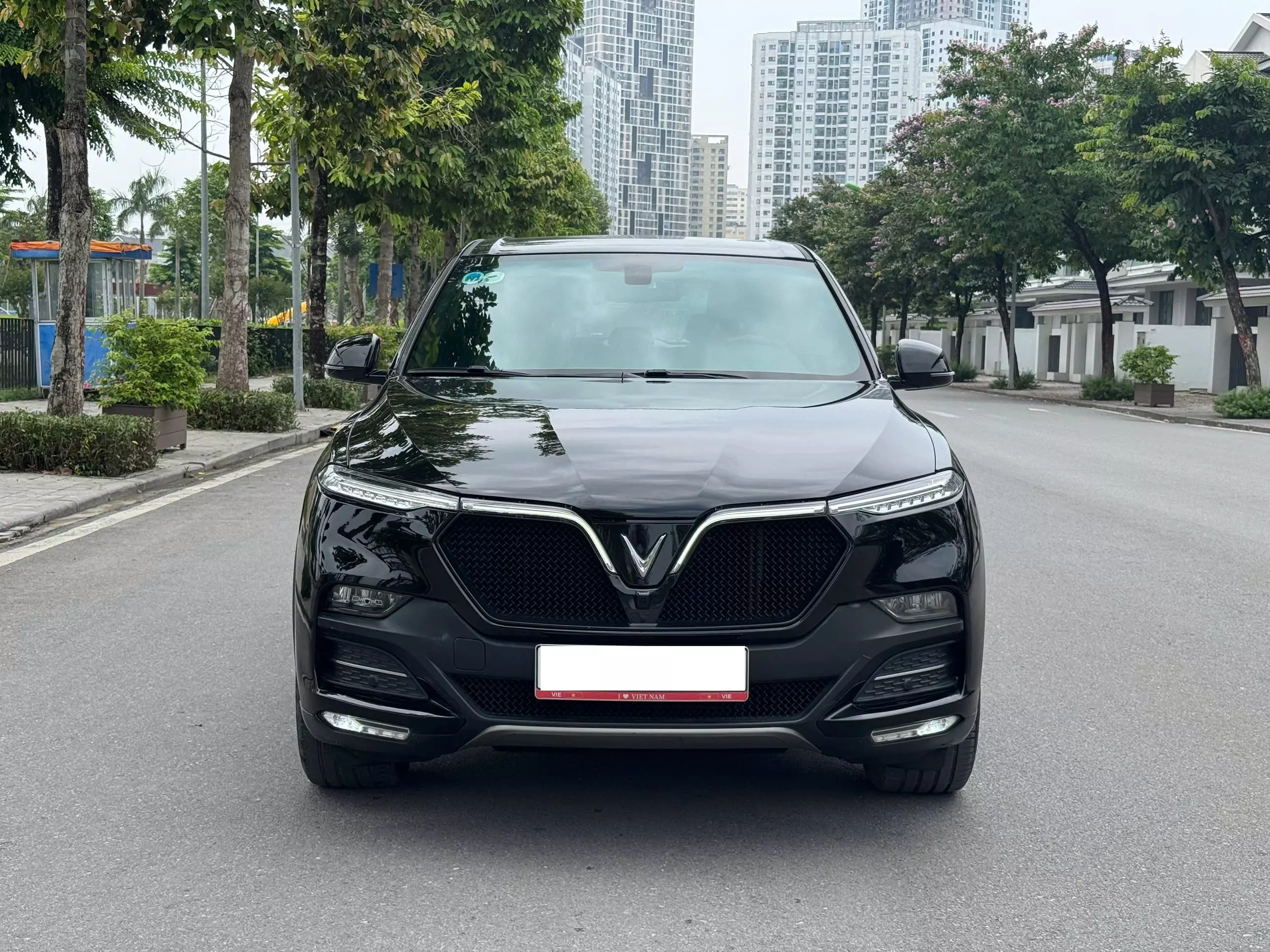 Chính chủ bán xe Lux SA 2020 Base-3