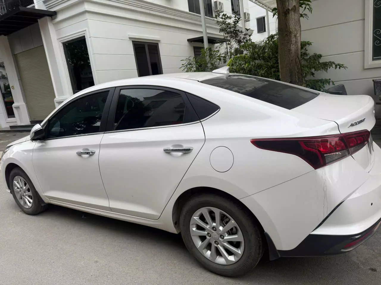 Chính chủ bán xe Hyundai Accent sản xuất năm 2023 , một chủ từ đầu -0