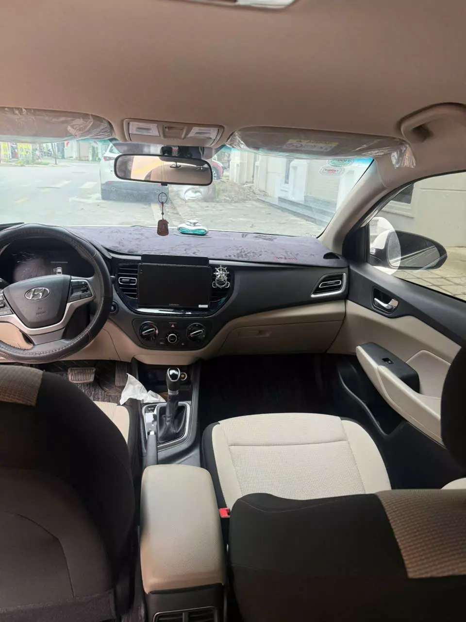 Chính chủ bán xe Hyundai Accent sản xuất năm 2023 , một chủ từ đầu -4