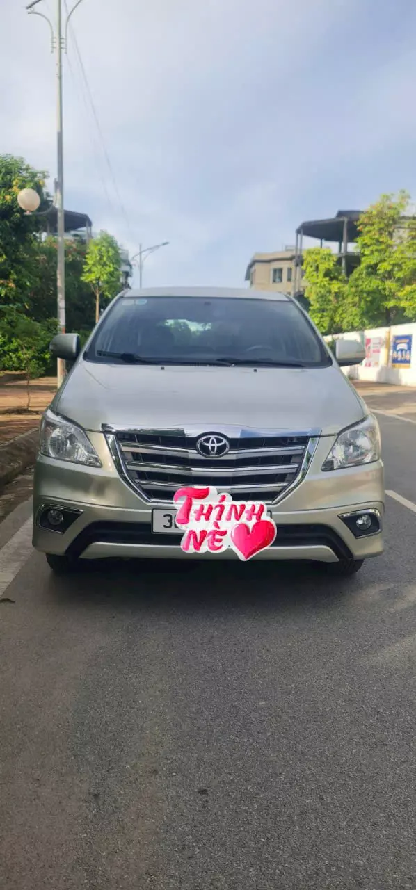 Cần bán innova sx 2015 bản E đủ.-0