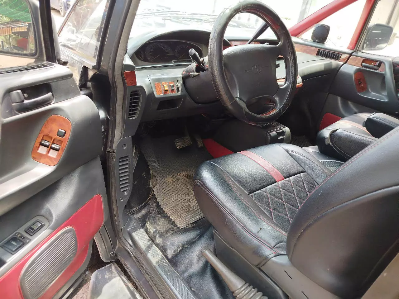 Toyota Previa sản xuất năm 1993, màu xám-8