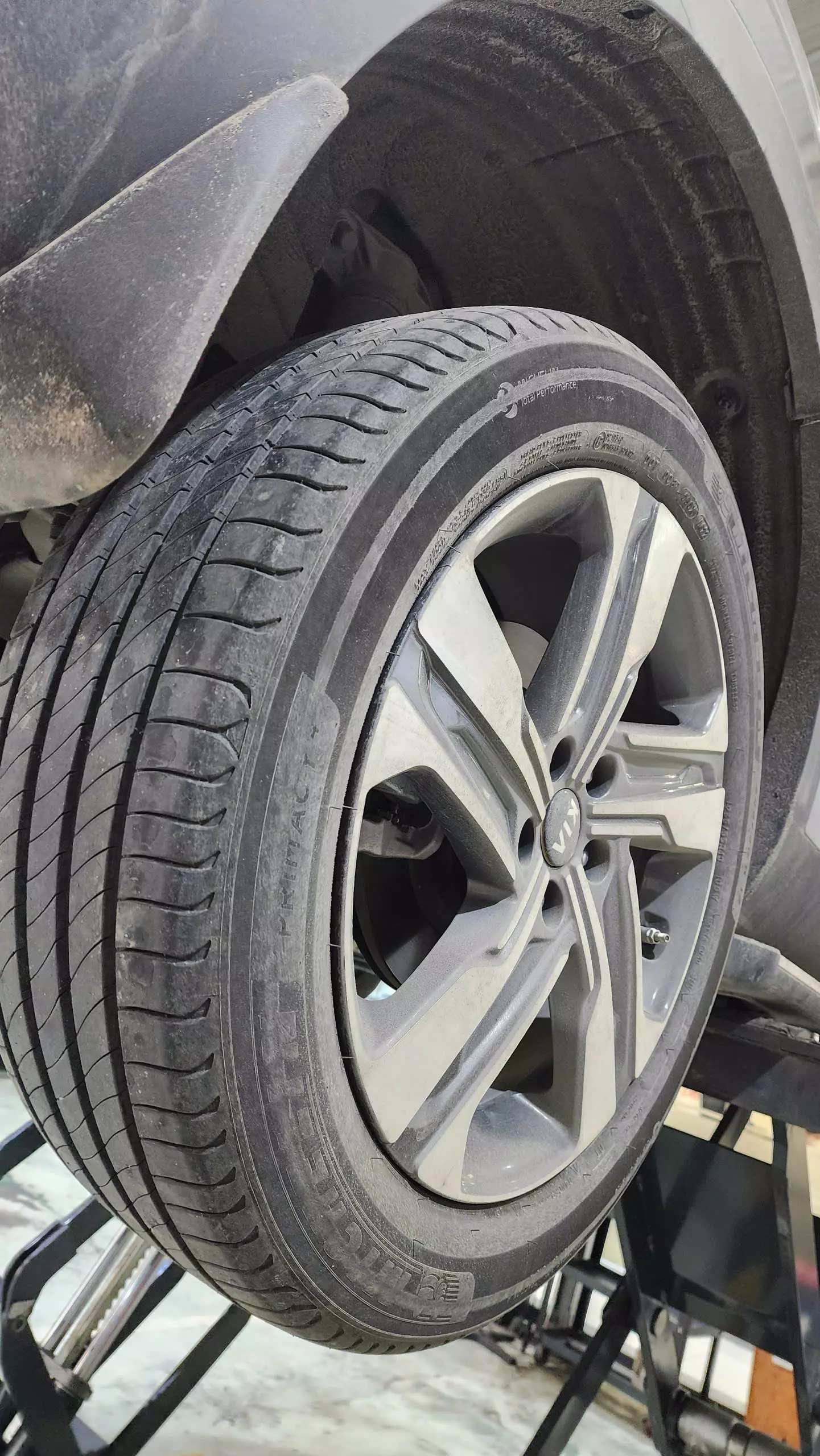 Cần Bán Xe Kia Sorento Signature 2.5 Đời 2022-9