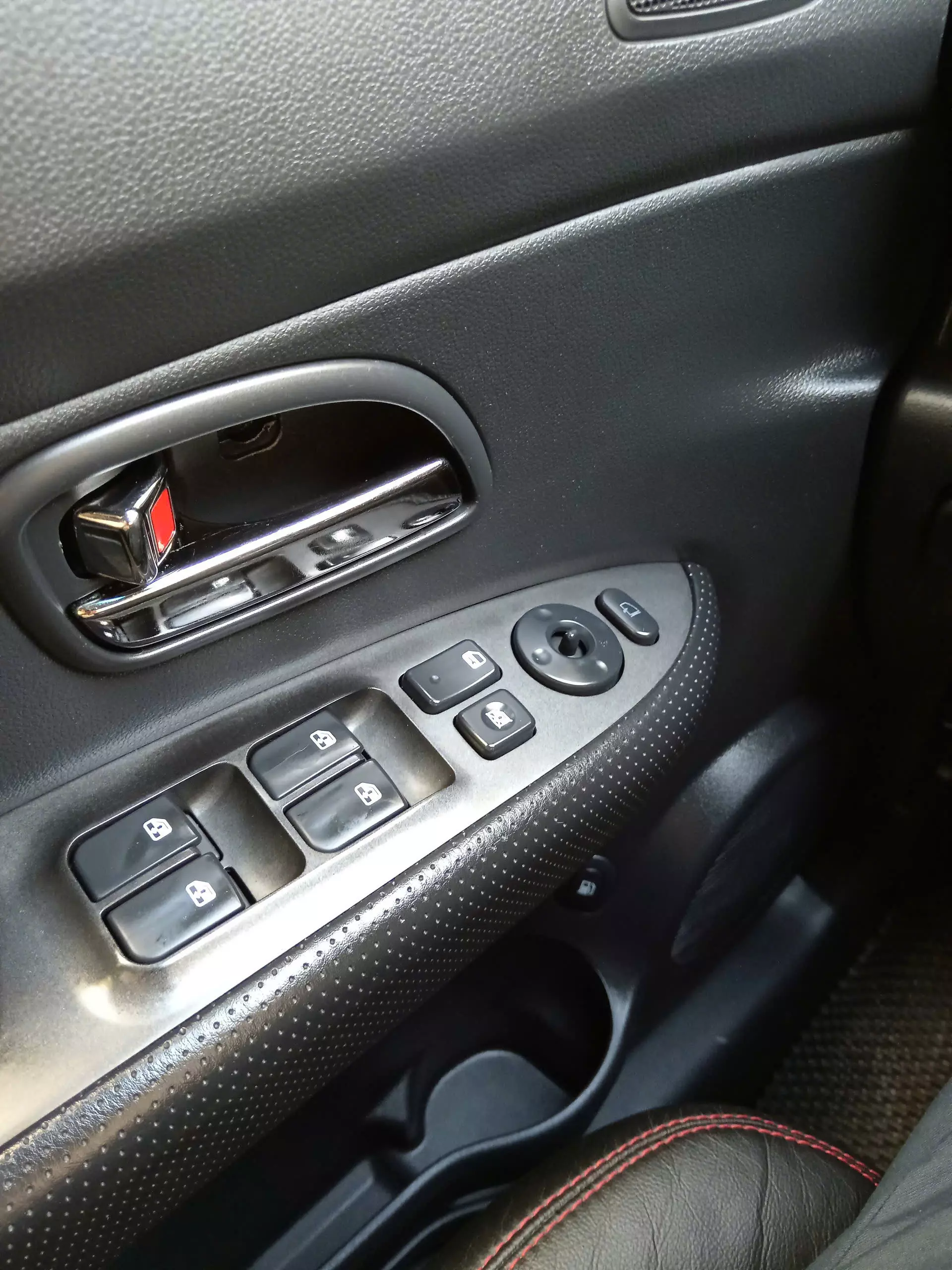 Chính chủ cần Bán xe 7 chỗ Kia carens 2012-4