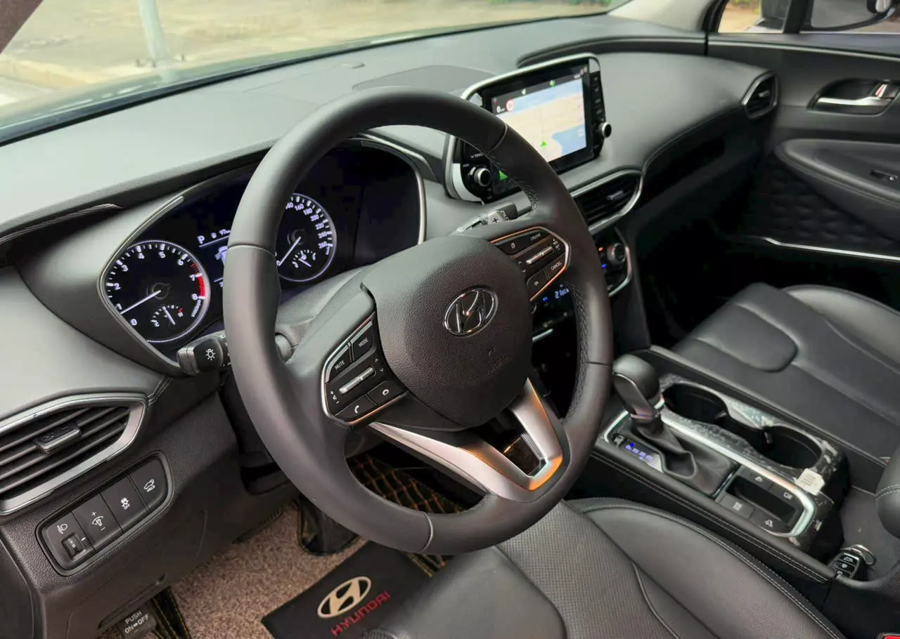 Chào bán SANTAFE XĂNG TIÊU CHUẨN 2020-3