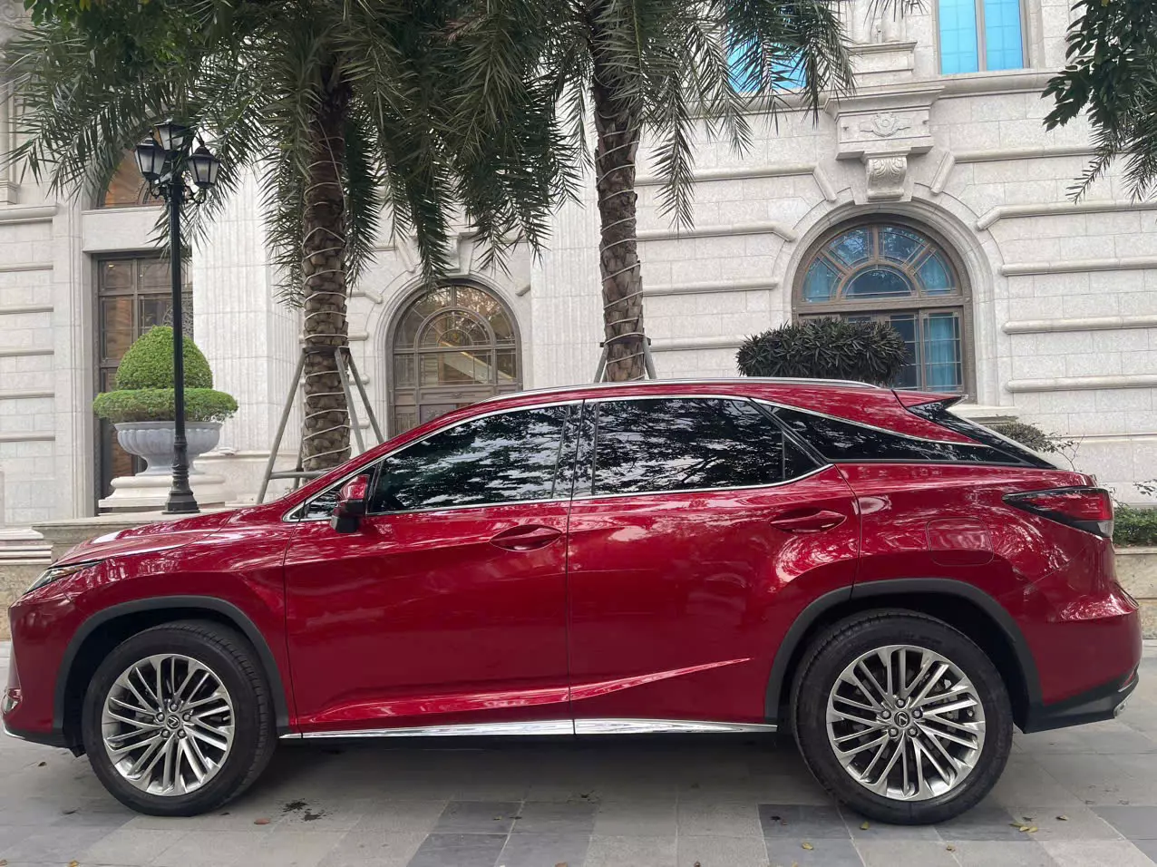 ♦ LEXUS RX 300 - ĐẲNG CẤP SANG TRỌNG CHO NGƯỜI THÀNH ĐẠT ♦ -4