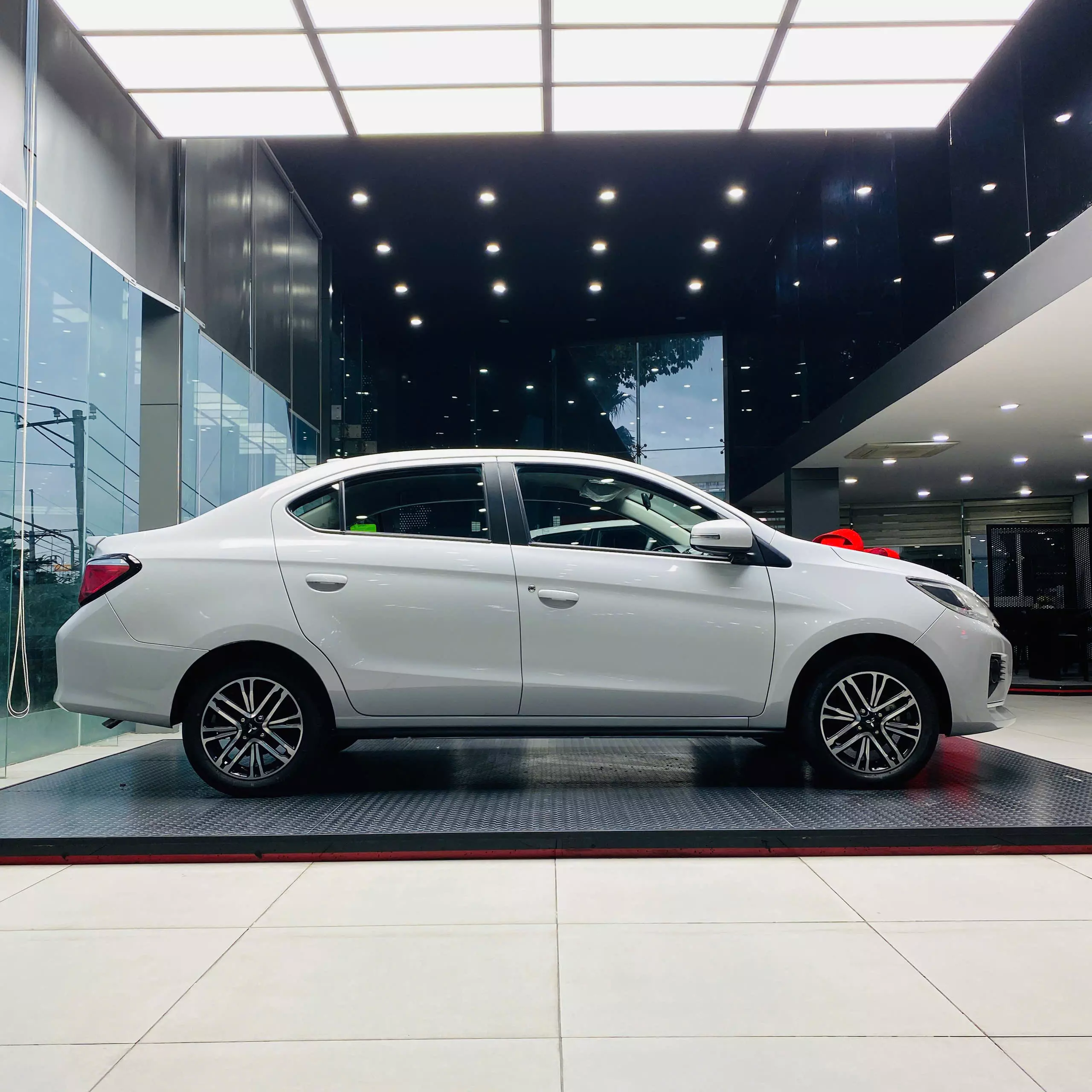 MITSUBISHI ATTRAGE GIÁ 419 TRIỆU-0