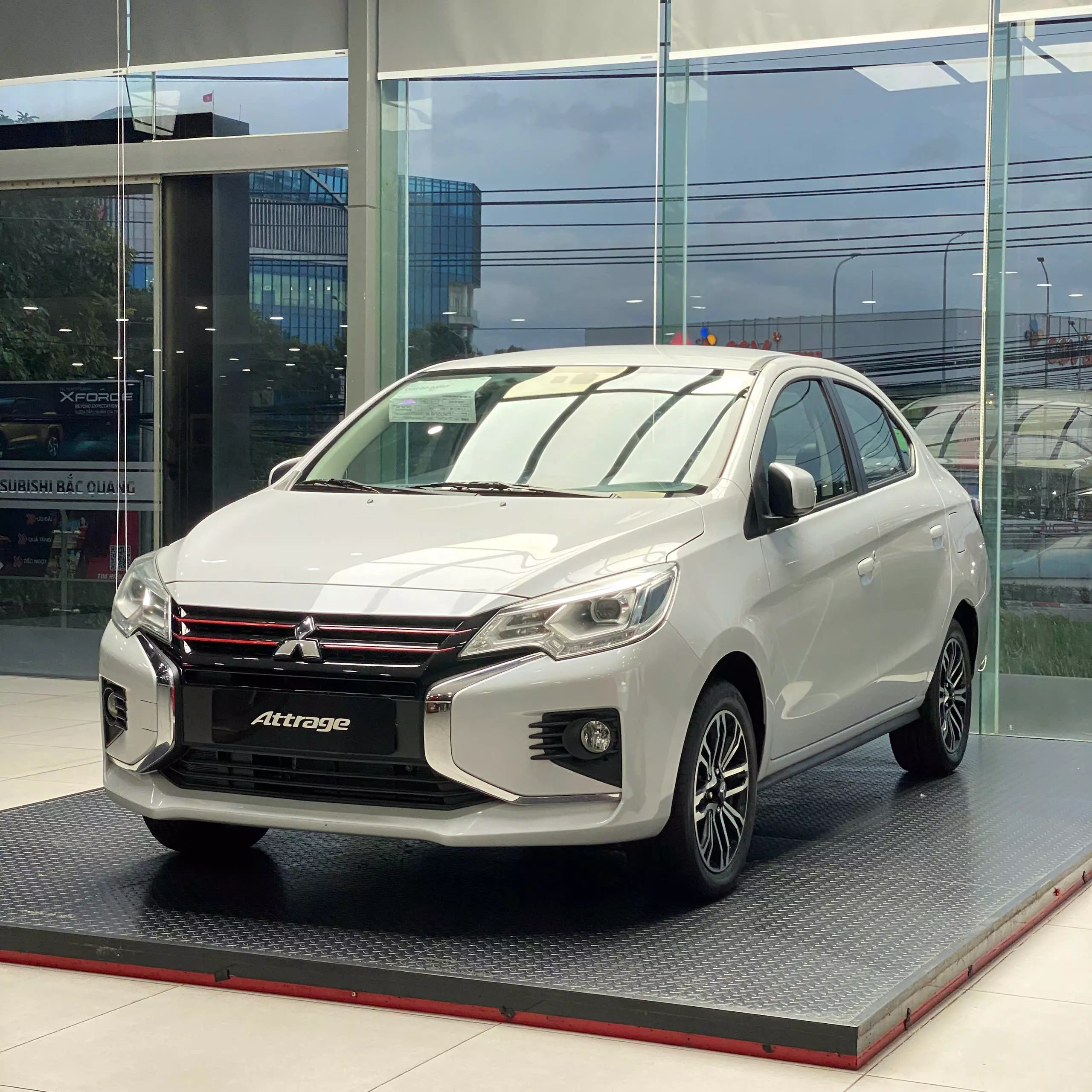 MITSUBISHI ATTRAGE GIÁ 419 TRIỆU-4