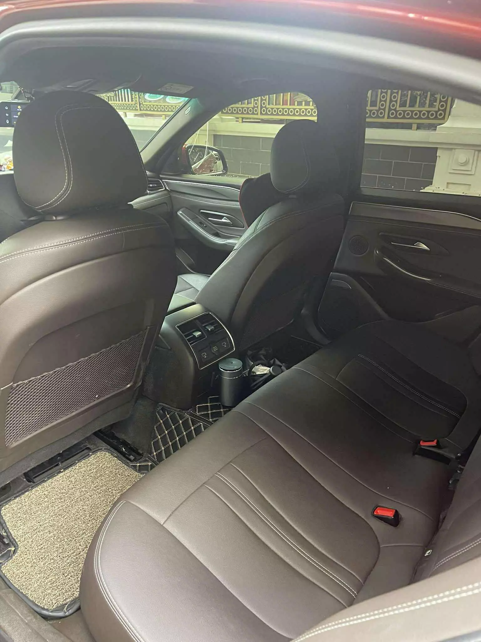 VinFast Lux A2.0 Plus-1