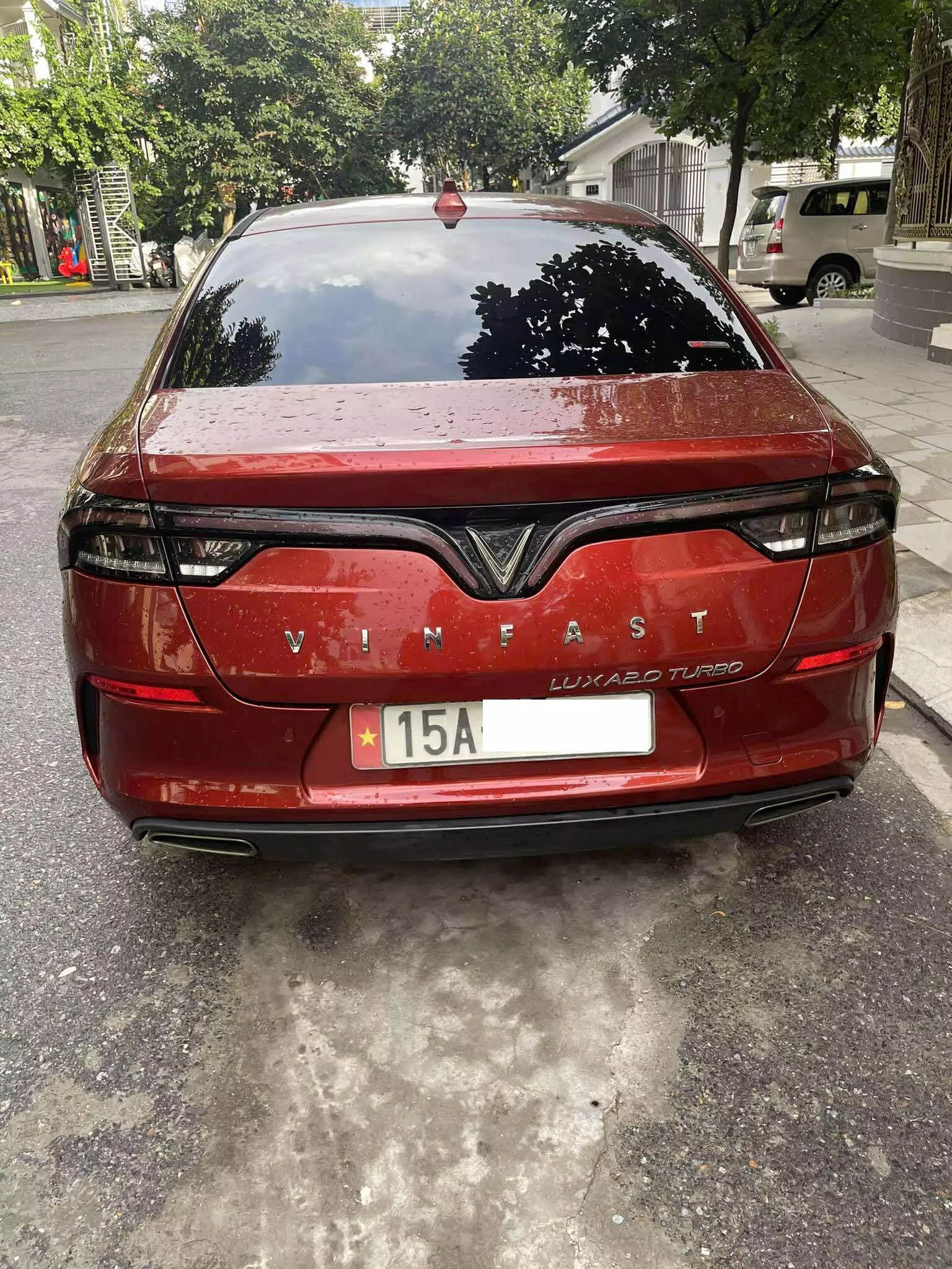 VinFast Lux A2.0 Plus-2