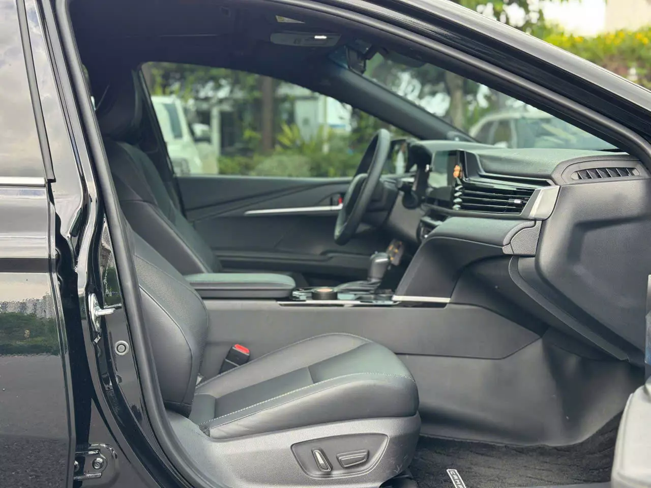 Hàng khủng Camry 2.0Q Model 2025, Dán PPF 77 tr thân vỏ, nội thất, đèn, Film Xpel 15 tr..-3