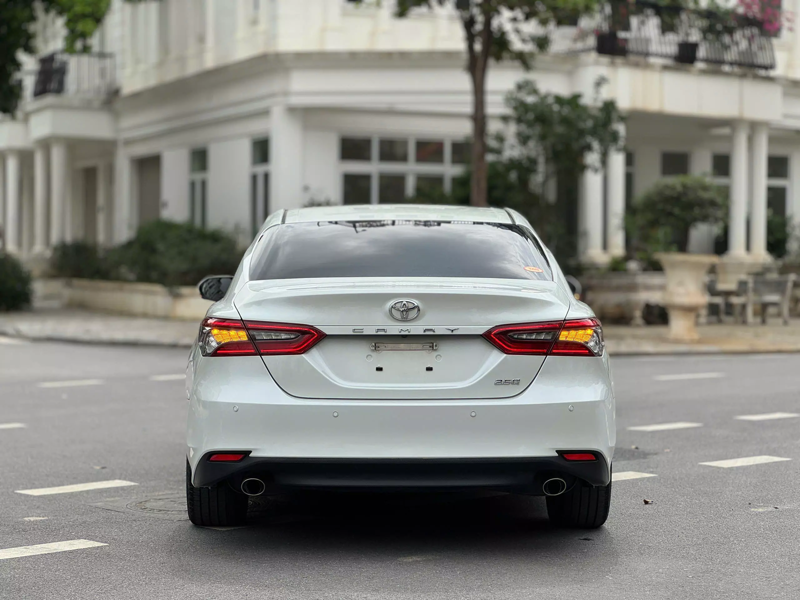 Đẹp xuất sắc Camry 2.5Q/SX 2022, đăng ký 2023, 1 chủ sd, xuất hóa đơn 500 triệu.-3