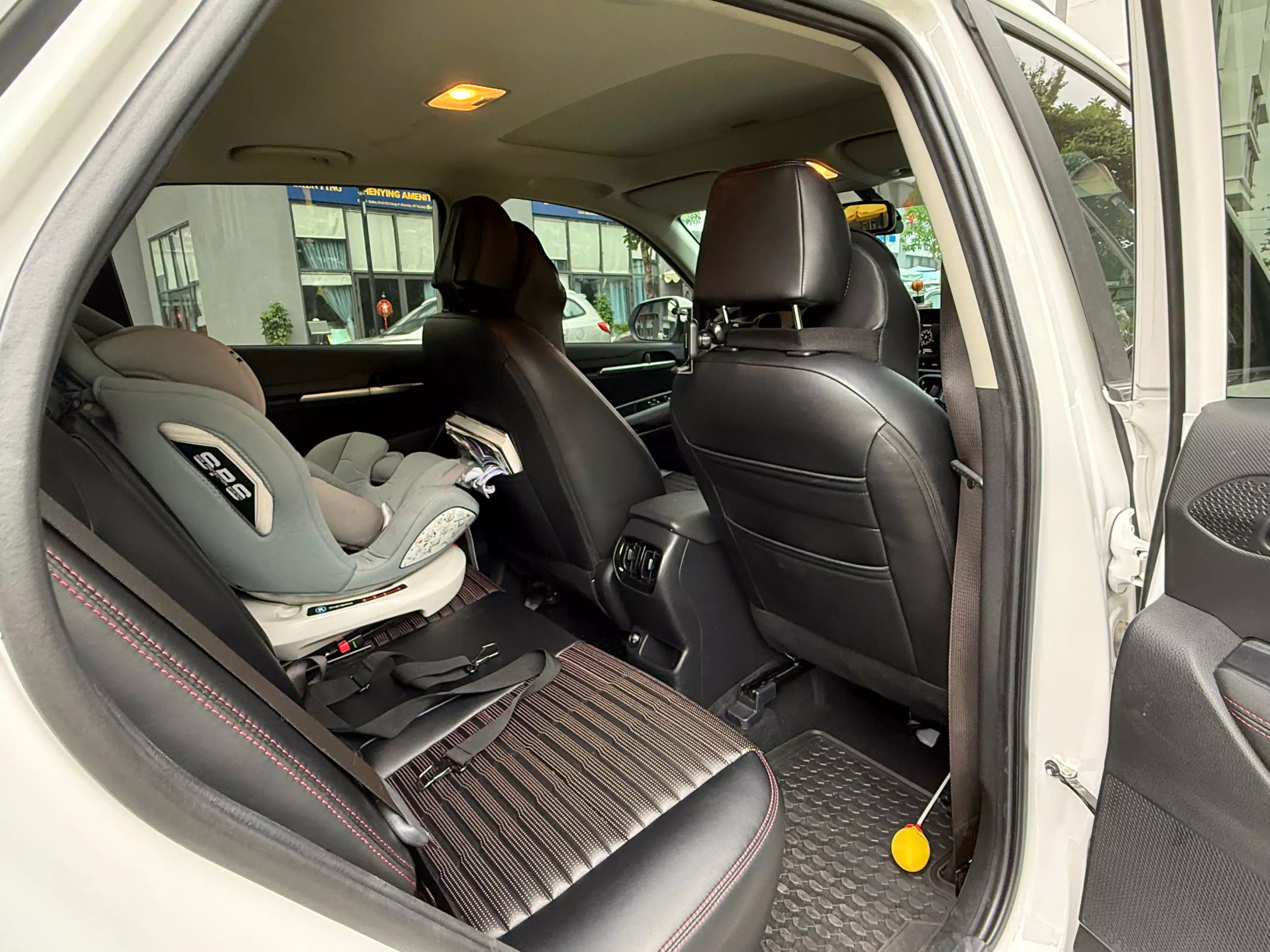 Kia Sonet Premium 1.5-8