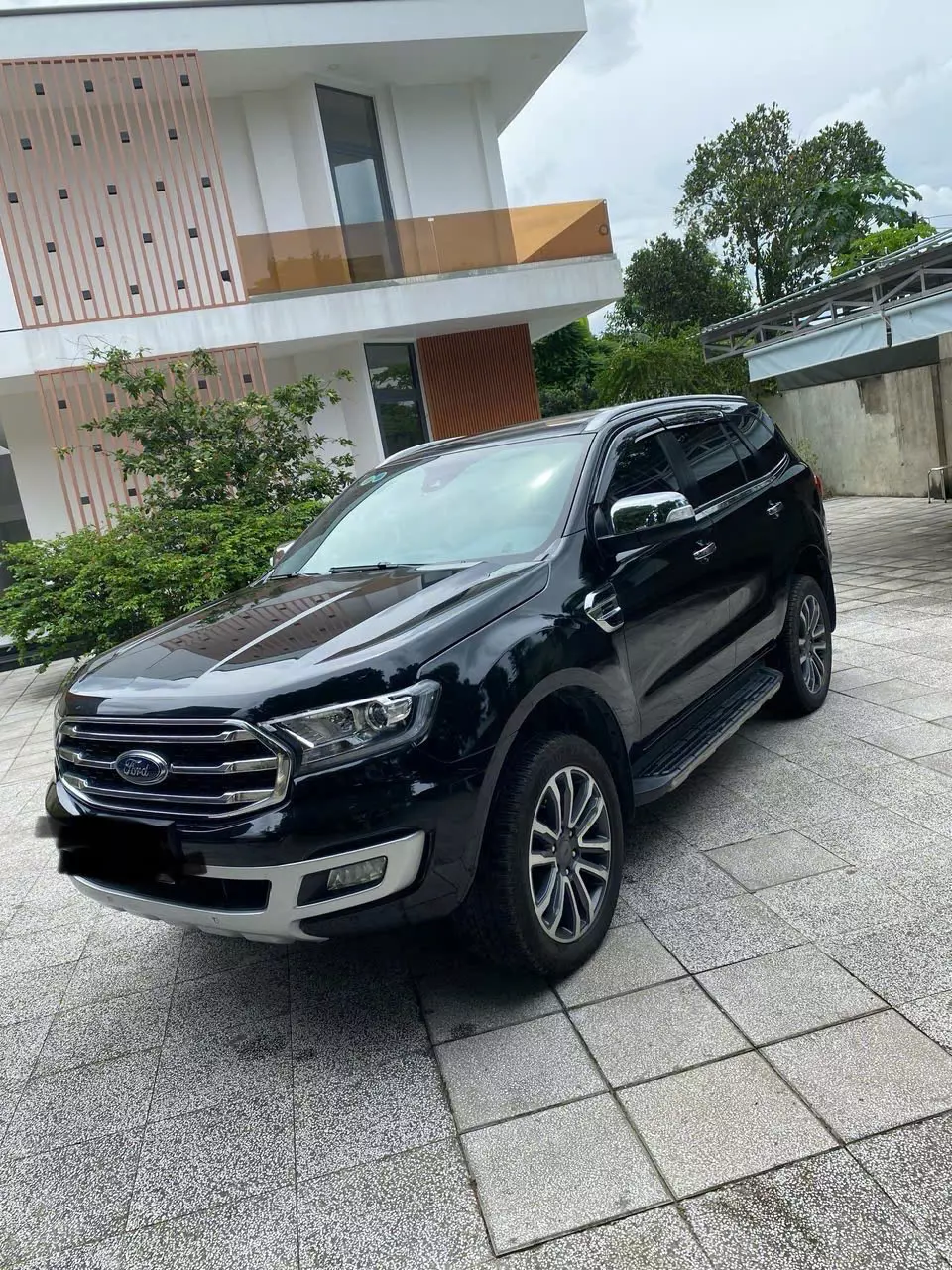 em cần bán chiếc ford everest đời 2019 -2