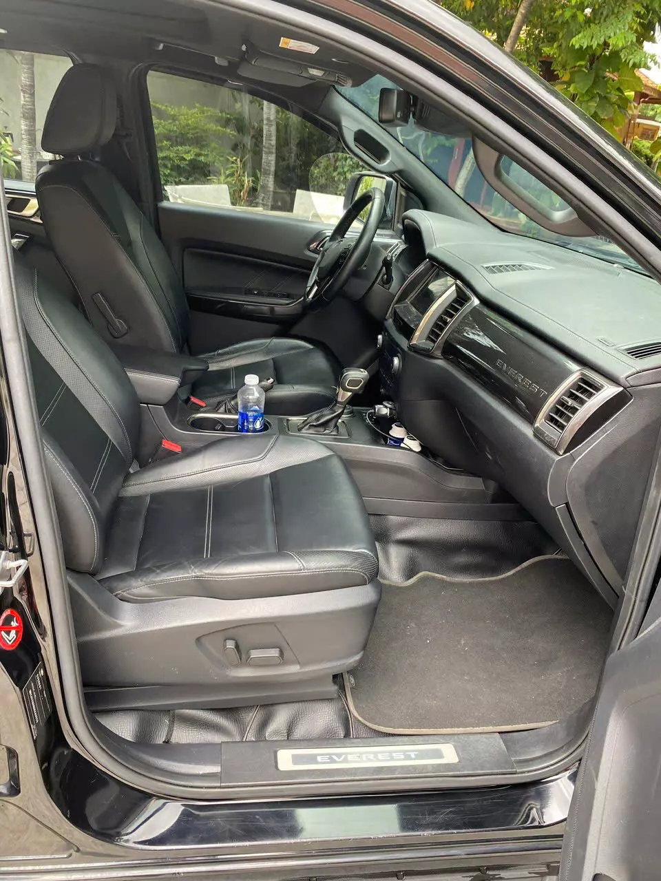 em cần bán chiếc ford everest đời 2019 -1