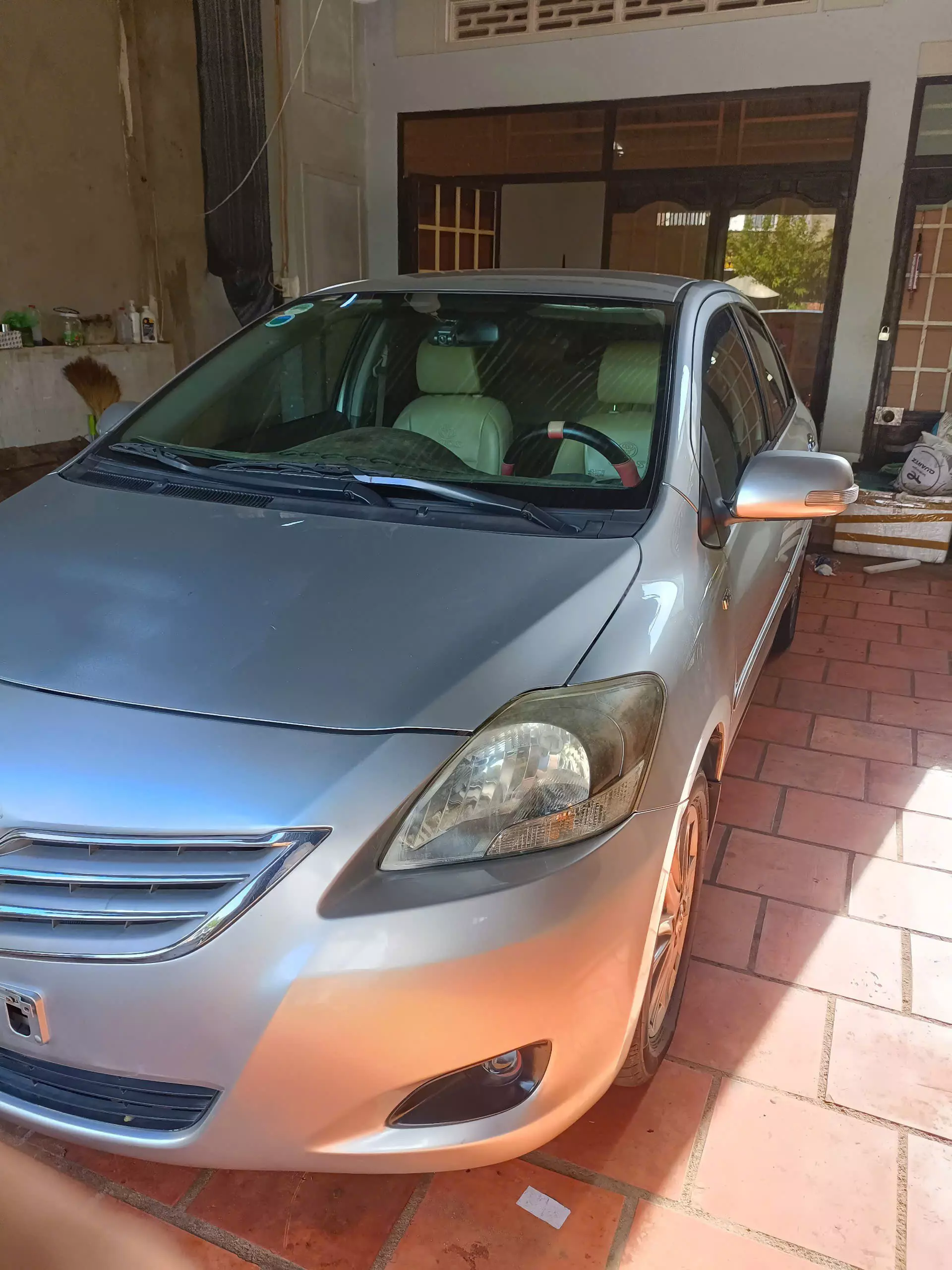 Chính chủ bán xe Toyota vios 2013-0