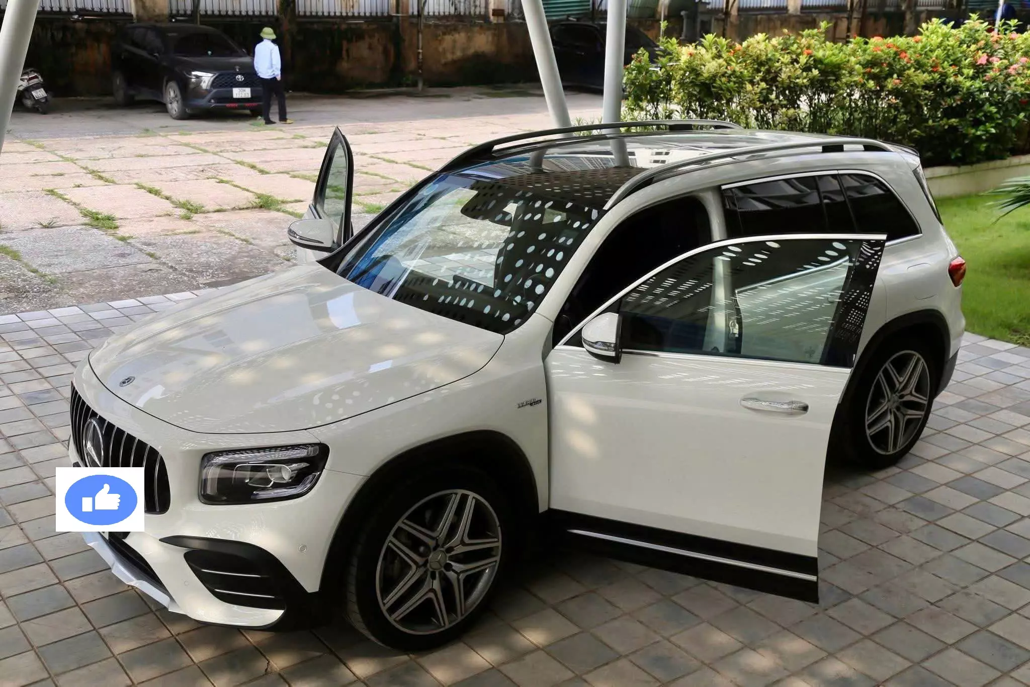 Mercedes-Benz Certified-2