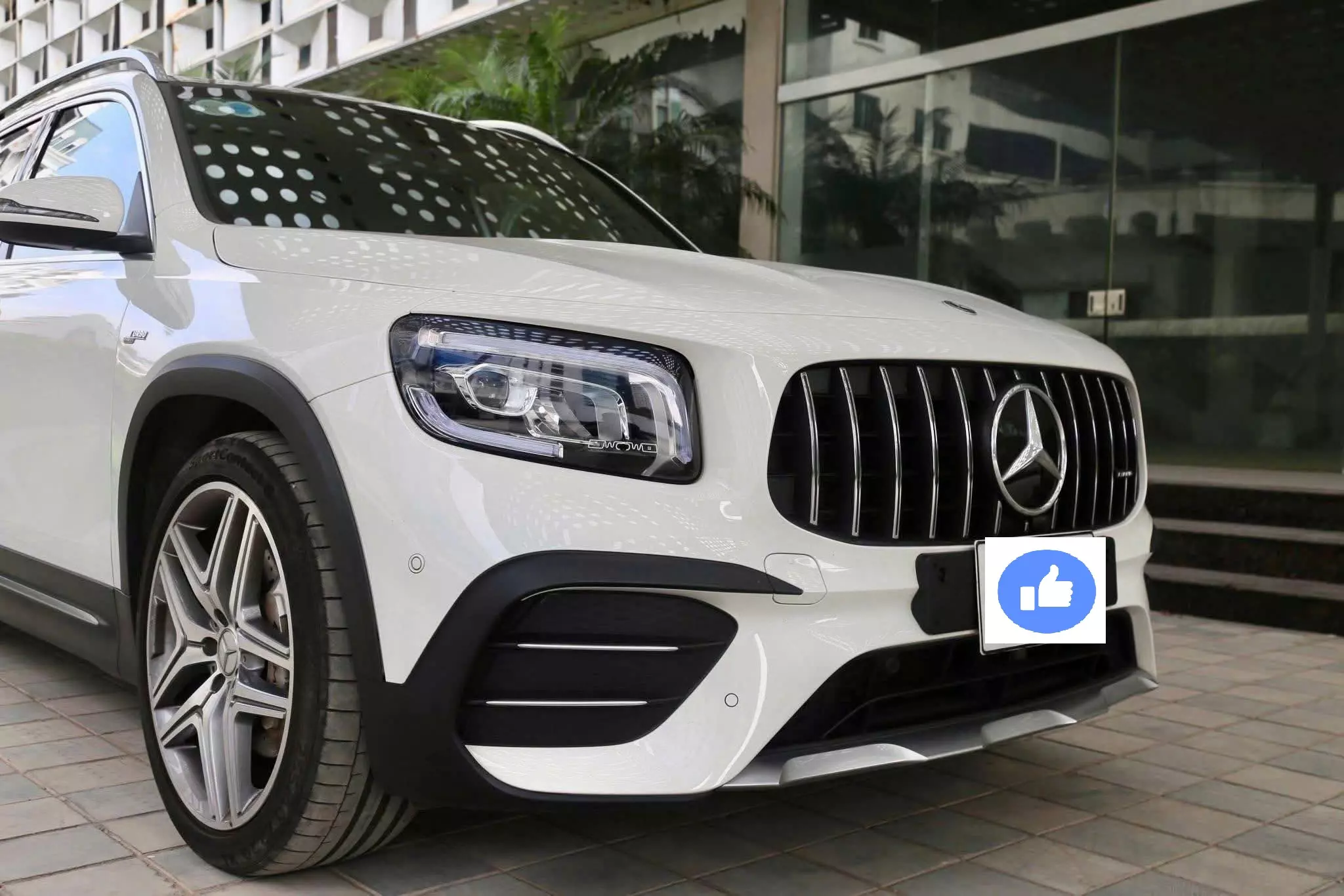 Mercedes-Benz Certified-1