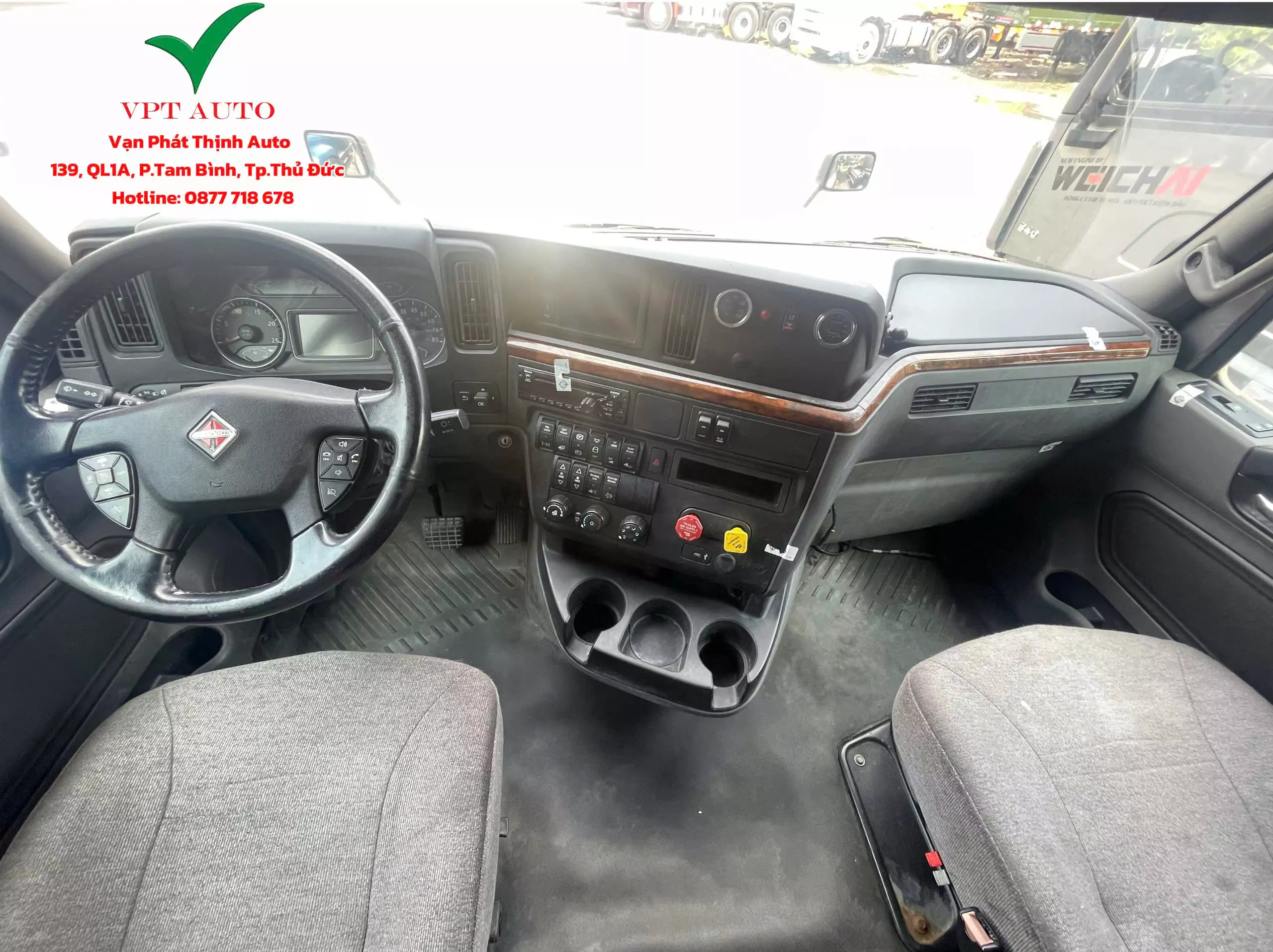 Đầu kéo mỹ INTERNATIONAL A26 SX 2018. -0