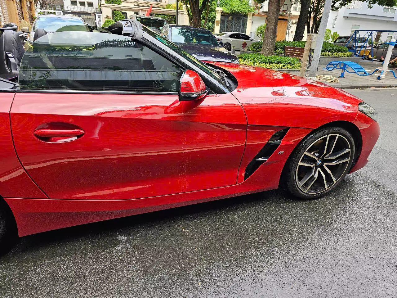 BÁN XE BMW Z4 sDrive30i (2020-2021) – ĐỎ RỰC, PHONG CÁCH THỂ THAO, MỚI NHƯ HỘP QUÀ SANG CHẢNH!-1