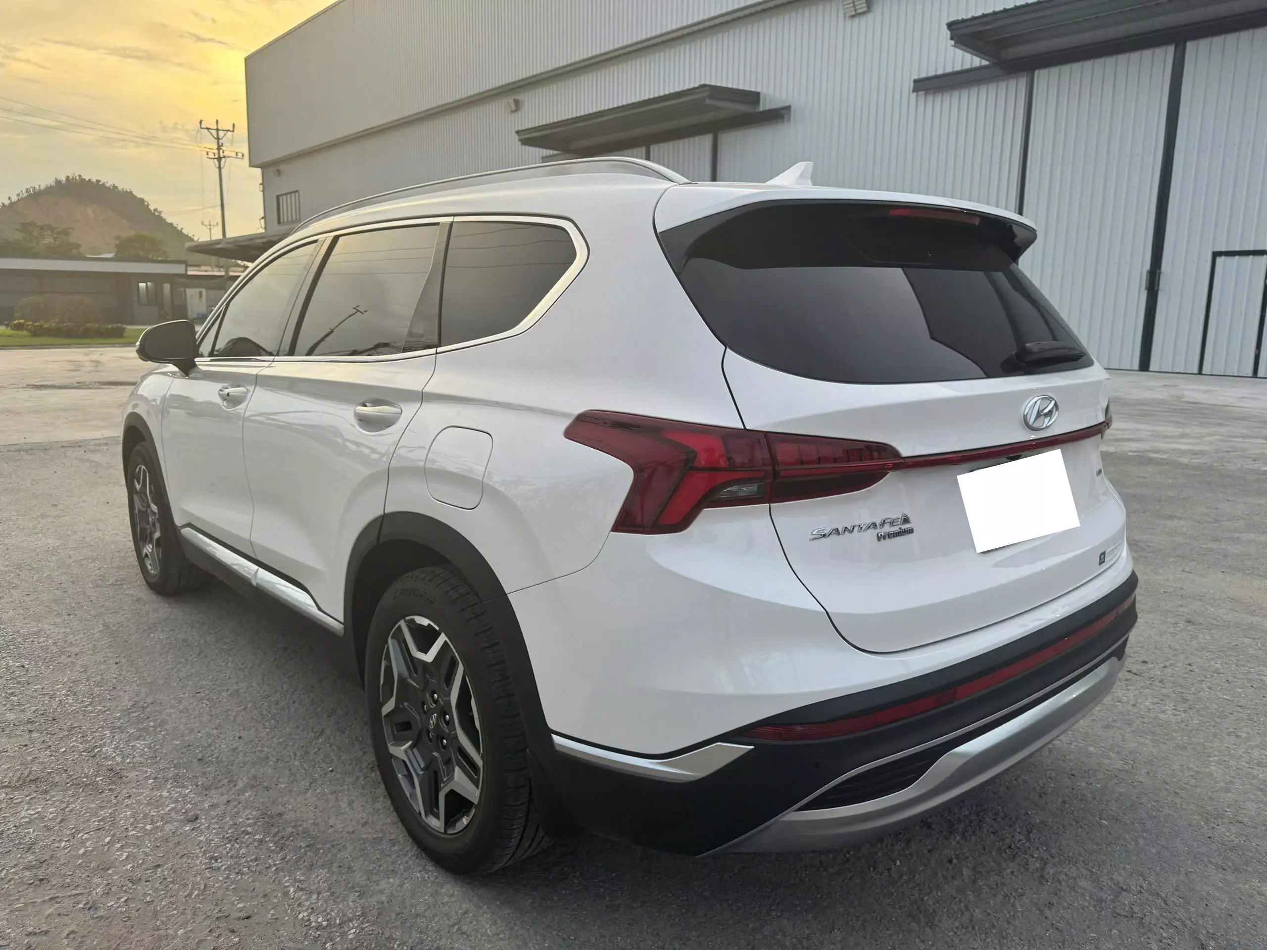 HYUNDAI SANTAFE BẢN MÁY XĂNG CAO CẤP 2024-5