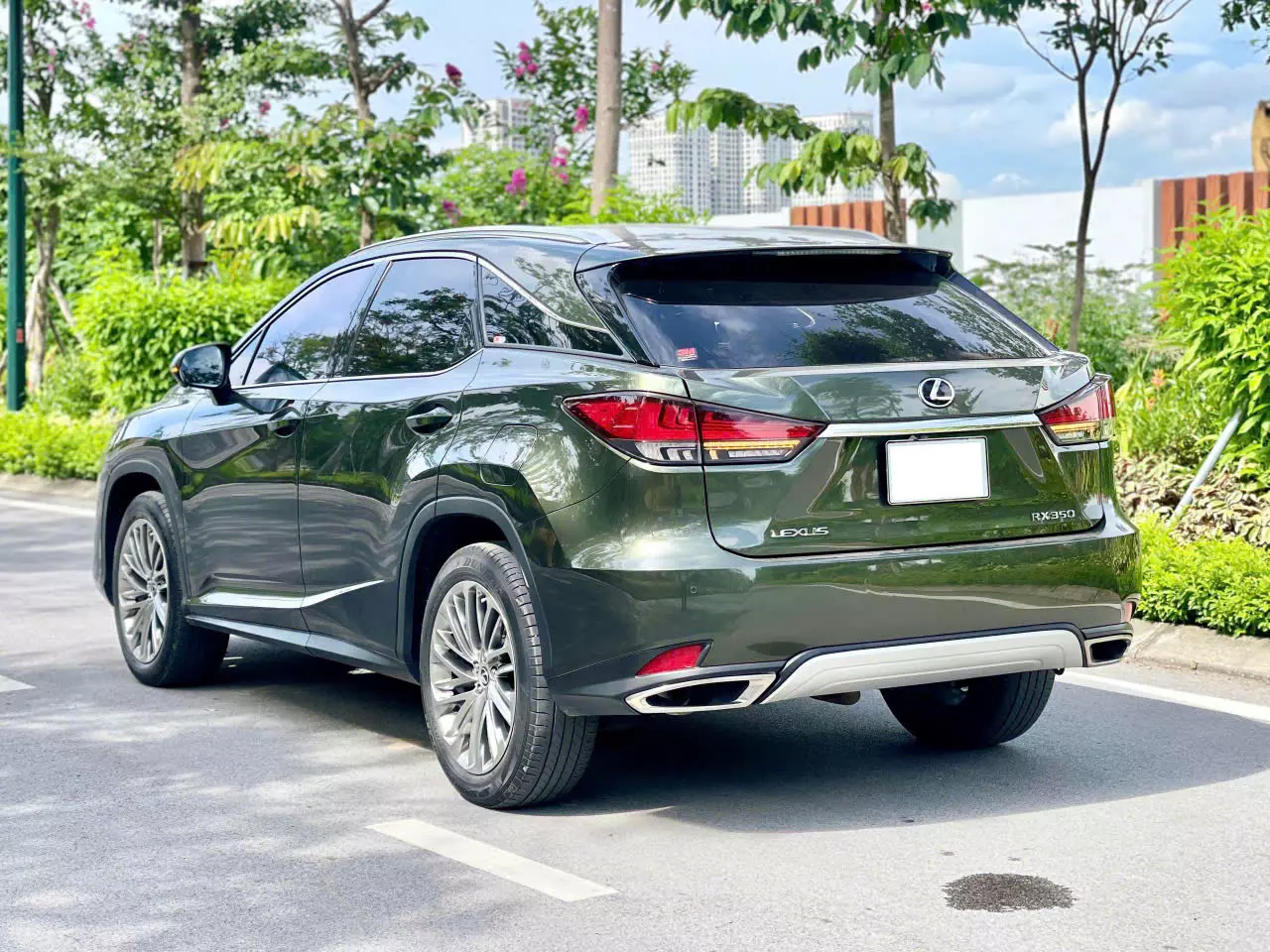 Hàng mới LEXUS RX300 sản xuất 2022 .-2