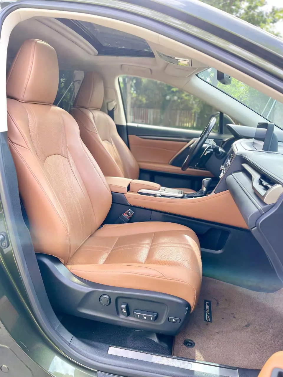 Hàng mới LEXUS RX300 sản xuất 2022 .-9