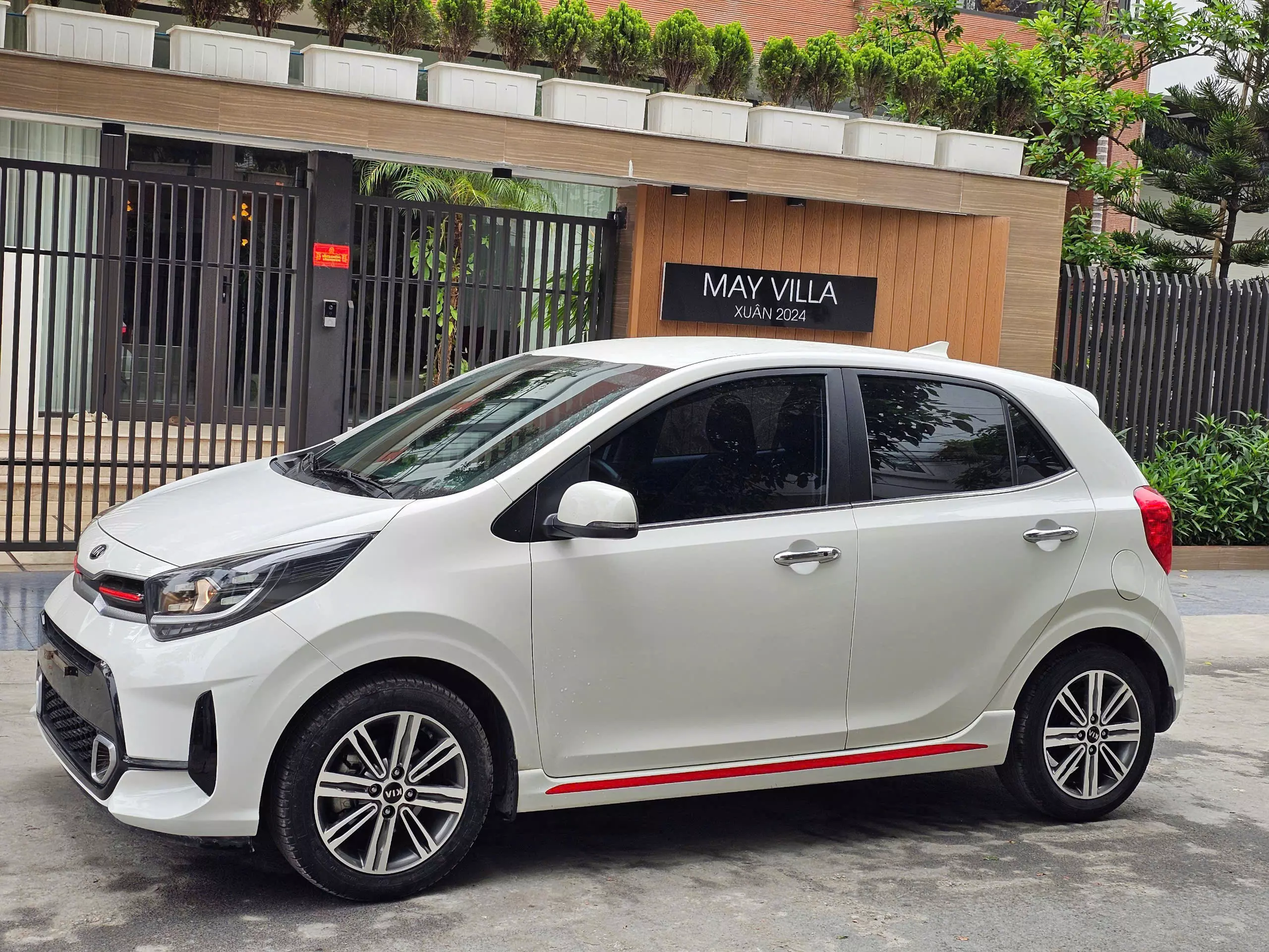 Chính chủ bán xe Kia morning  GT-liNe-2021-0