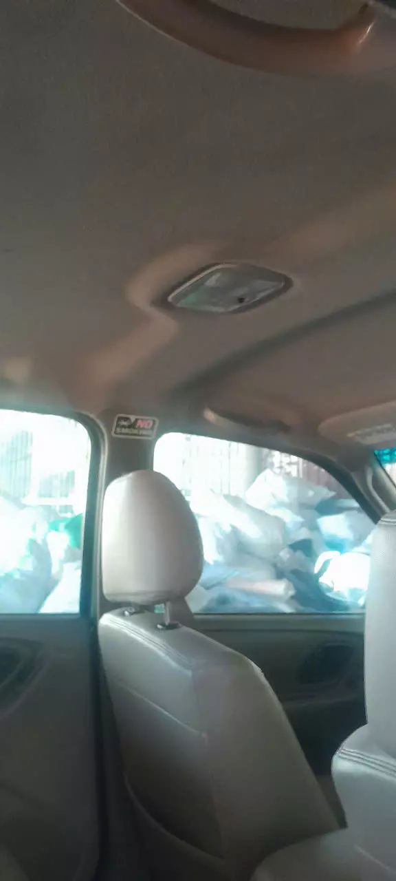 CHÍNH CHỦ CẦN BÁN XE Ford Escape ĐỜI 2003-1