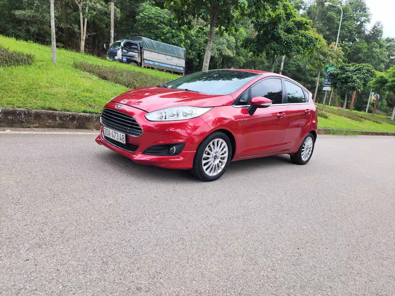 E mới về Siêu phẩm đẹp xuất sắc Ford Fiesta sx2014-0
