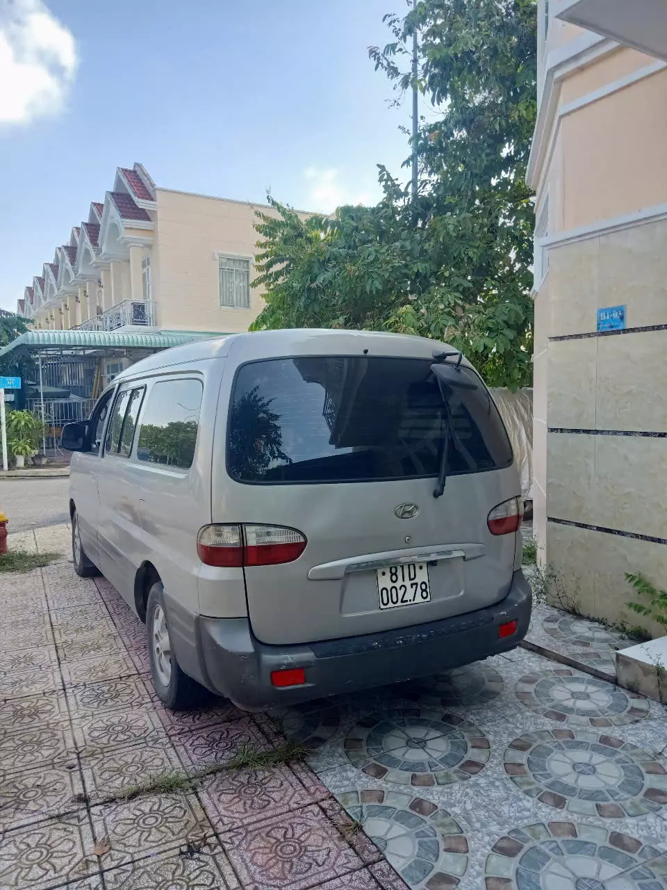 CẦN BÁN XE HYUNDAI STAREX 2004 – 2.5 MT – NHẬP KHẨU HÀN QUỐC-0