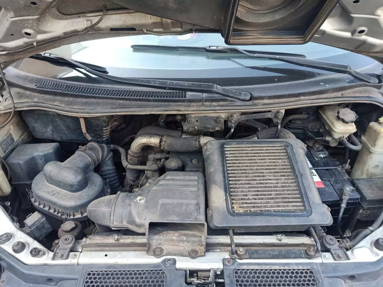 CẦN BÁN XE HYUNDAI STAREX 2004 – 2.5 MT – NHẬP KHẨU HÀN QUỐC-1